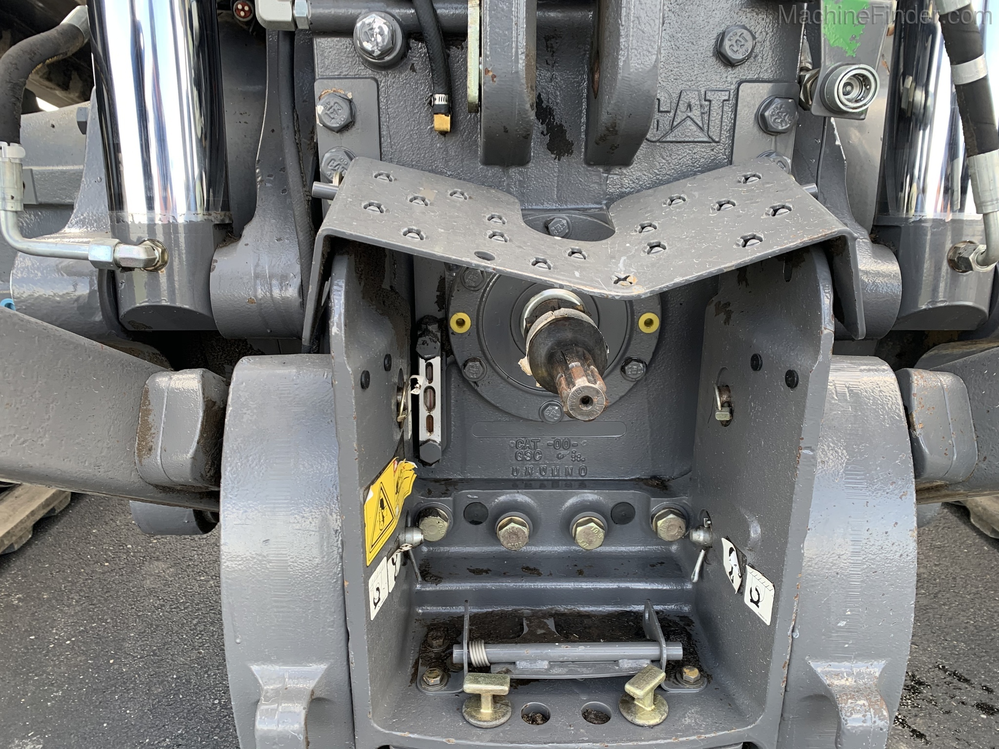 2012 Challenger MT765C Image 17