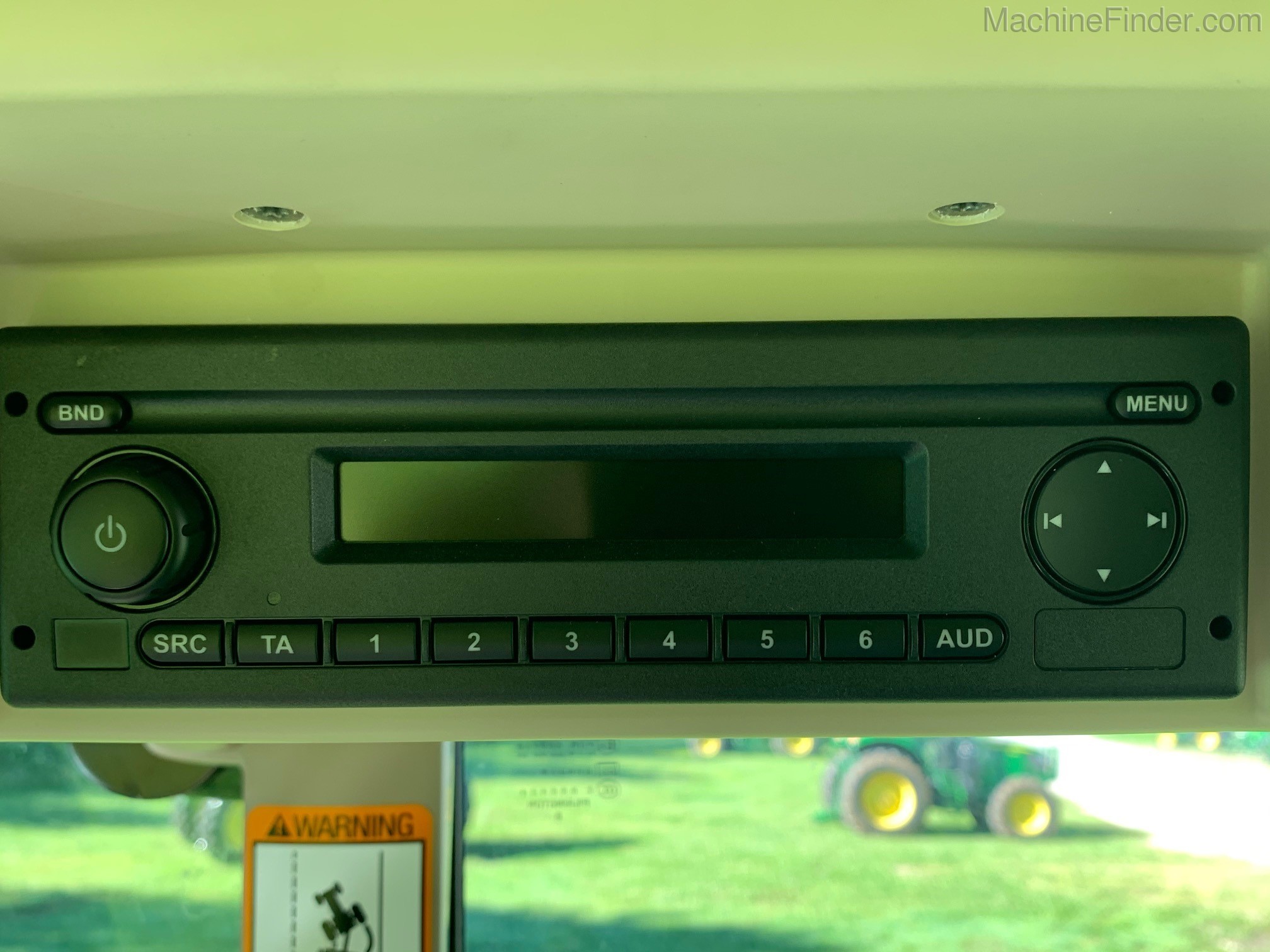 2018 John Deere 6110M Image 11