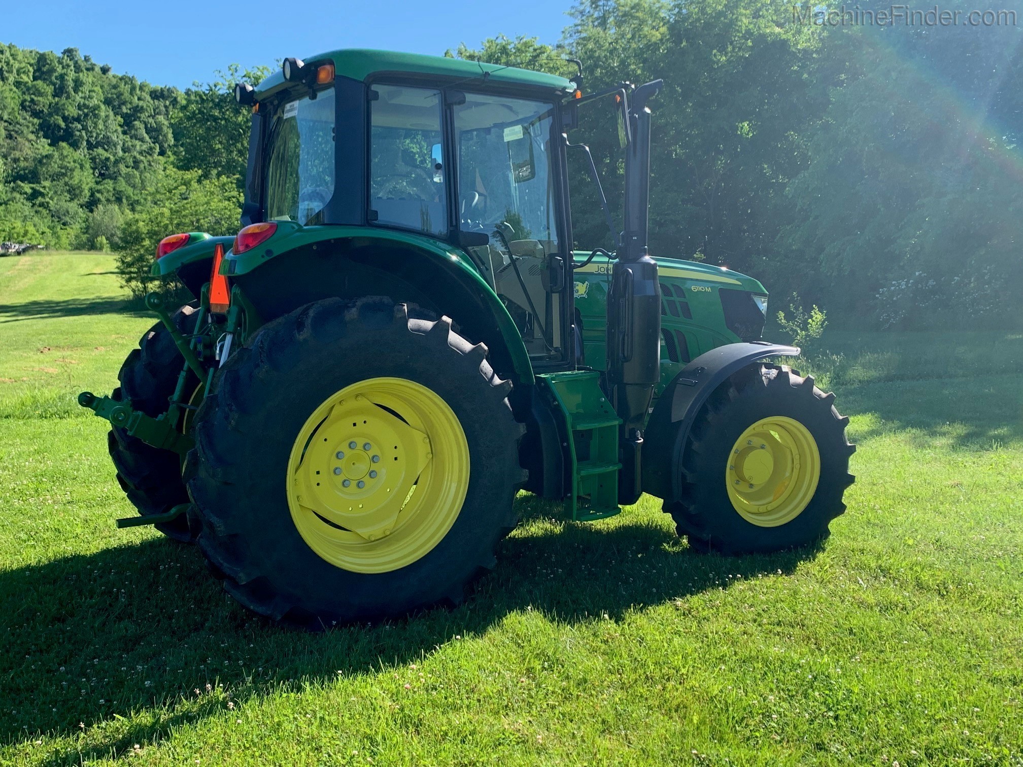 2018 John Deere 6110M Image 6