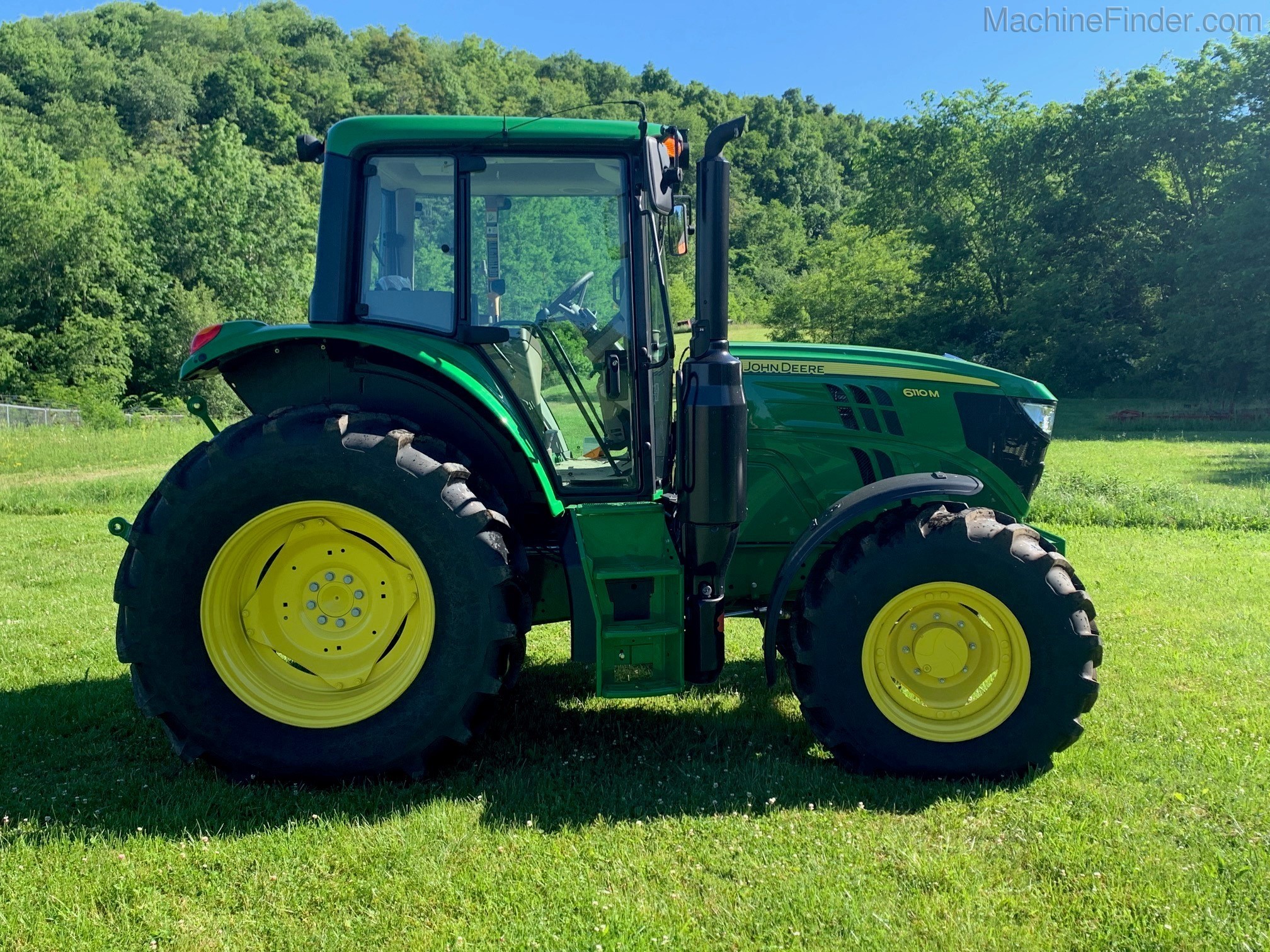 2018 John Deere 6110M Image 7