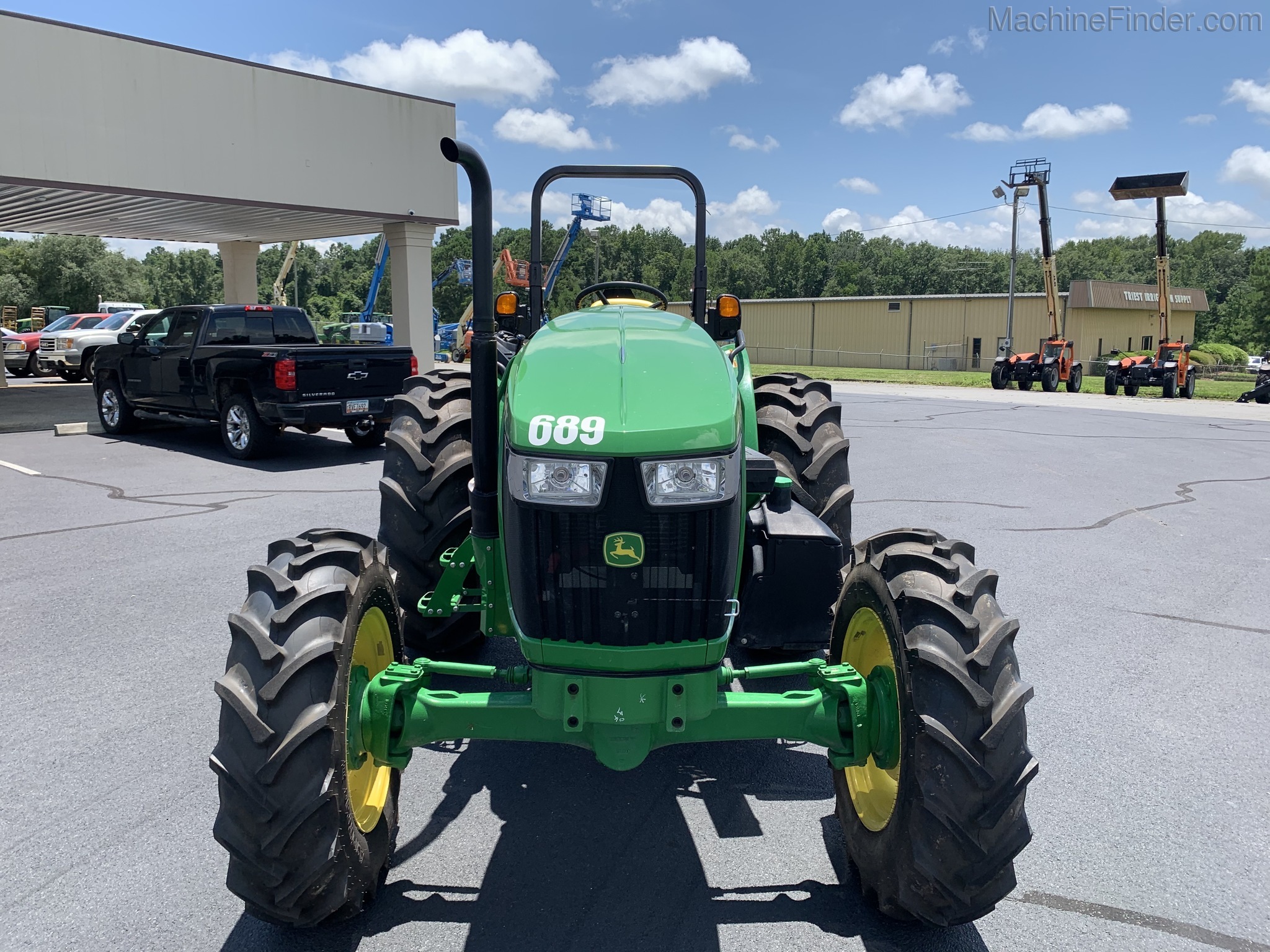2019 John Deere 5090E Image 8