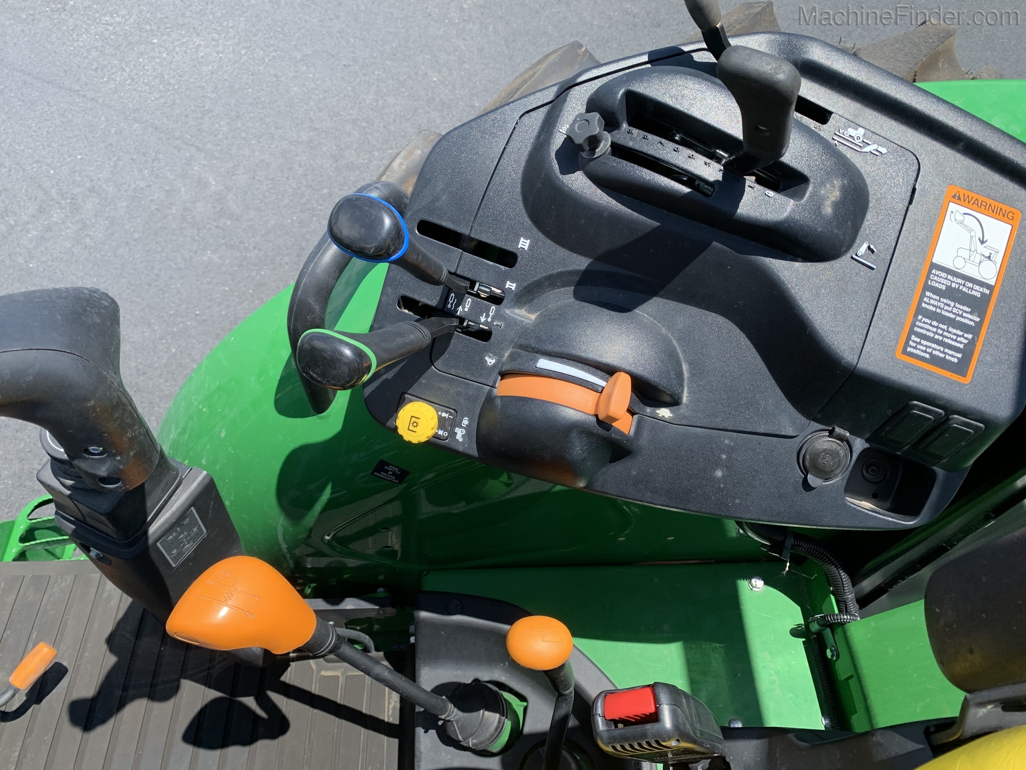 2019 John Deere 5090E Image 9