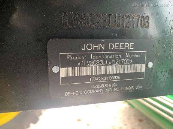 John-Deere-3032E-1362
