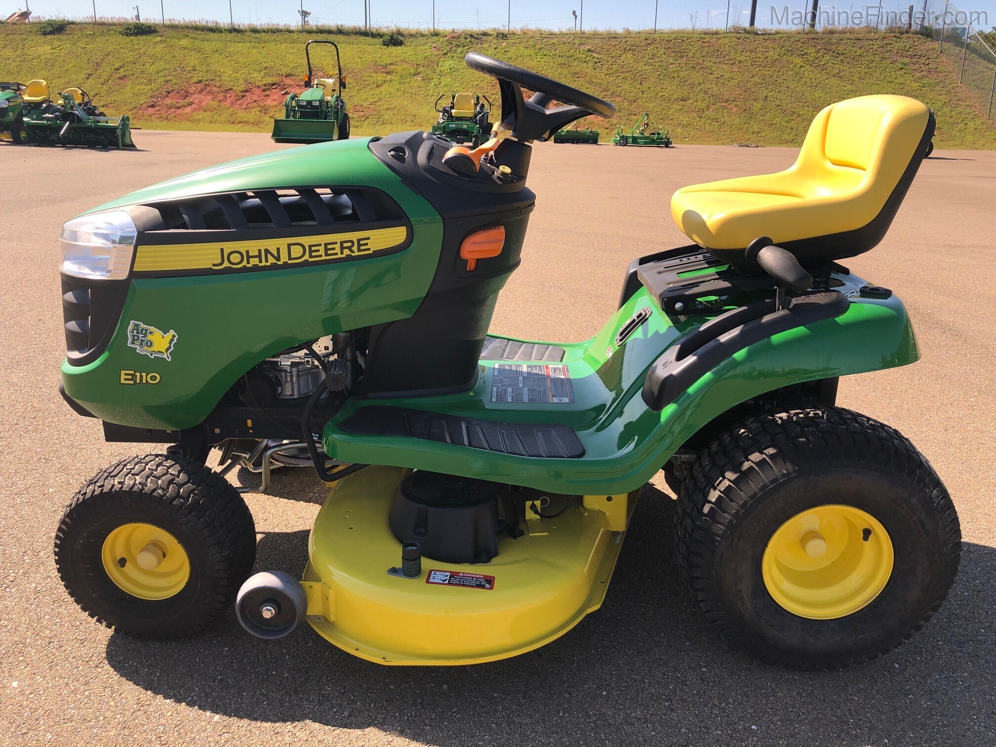 2020 John Deere E110 Image 1