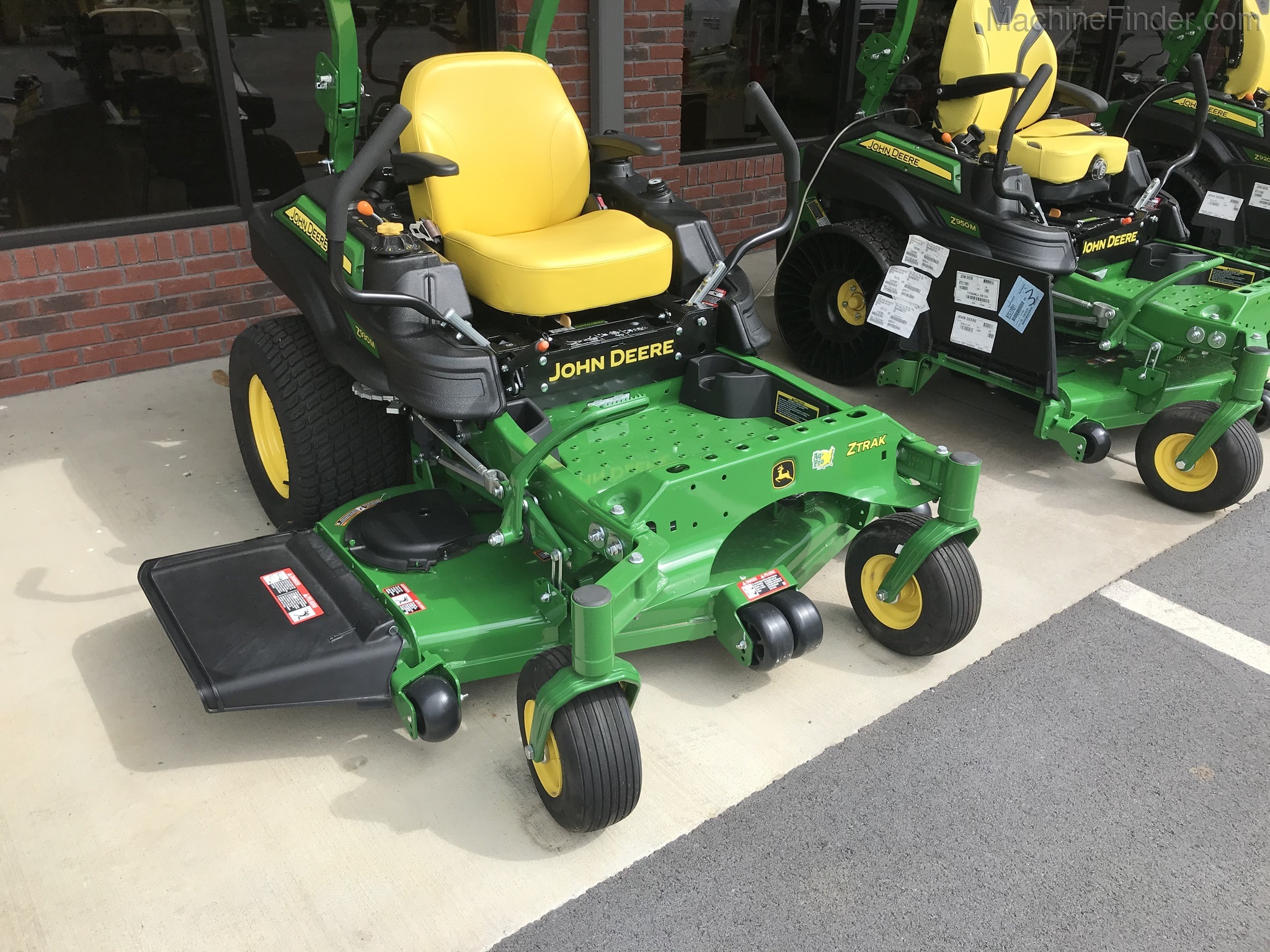 2020 John Deere Z930M Image 2
