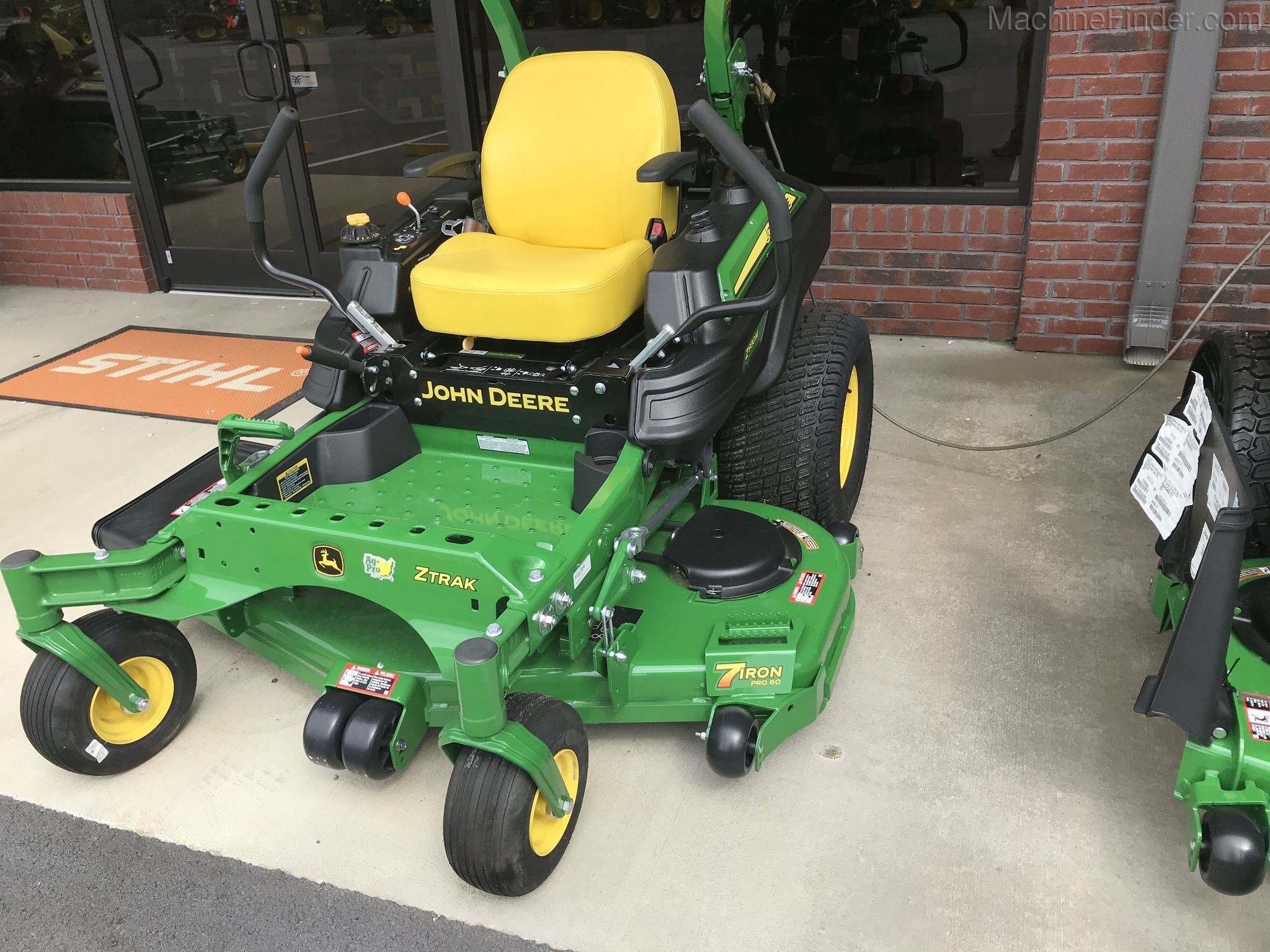 2020 John Deere Z930M Image 3