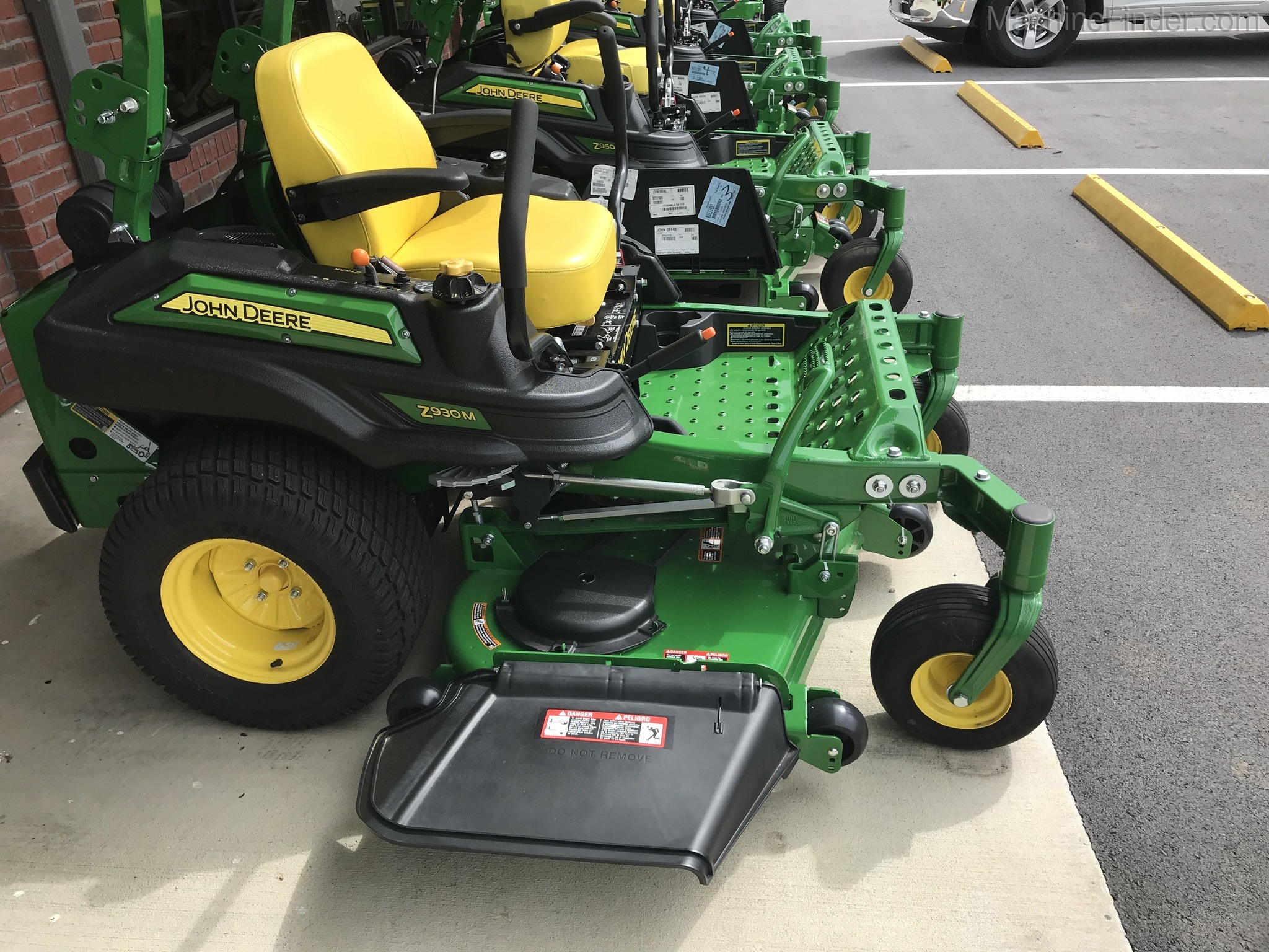 2020 John Deere Z930M Image 1