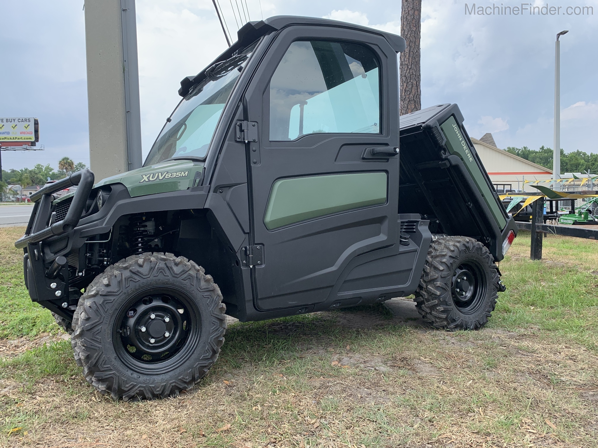 2020 John Deere 835M Image 1