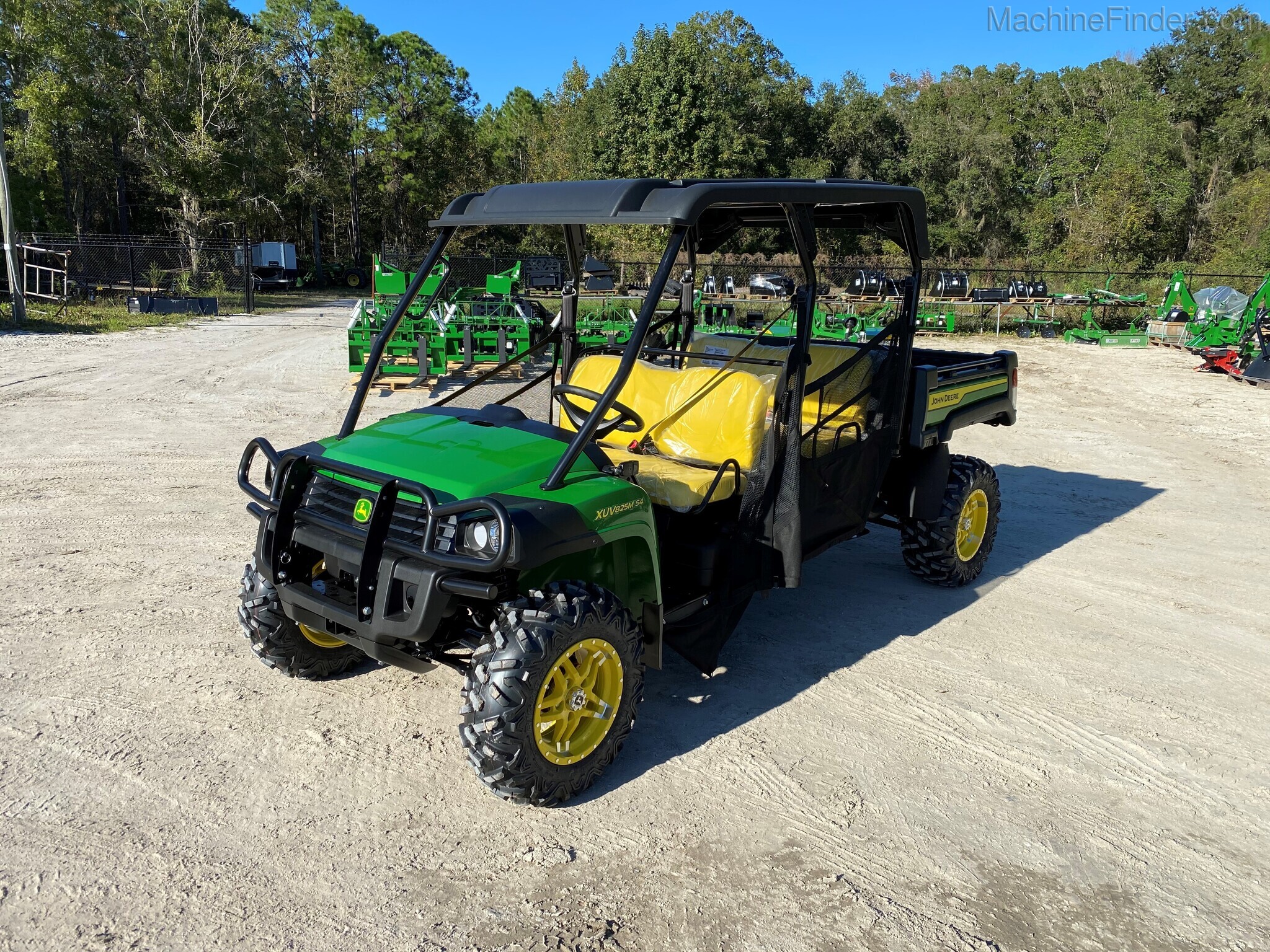 2021 John Deere 825M S4 Image 2