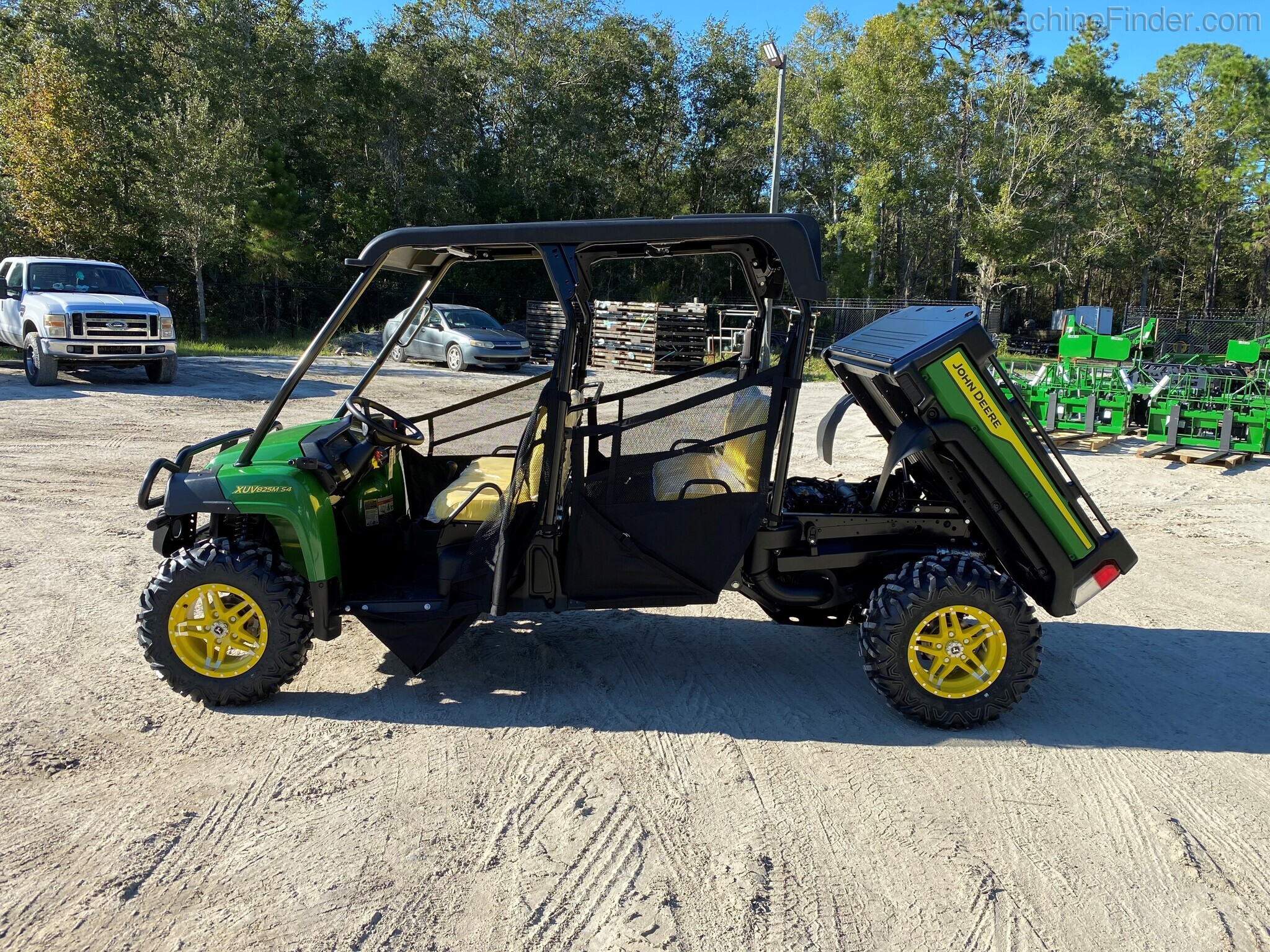 2021 John Deere 825M S4 Image 7
