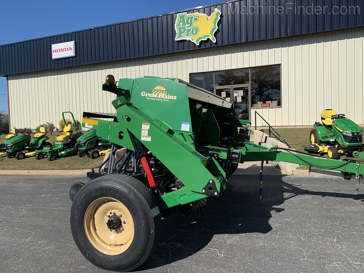 2021 Great Plains 1206NT Image 1