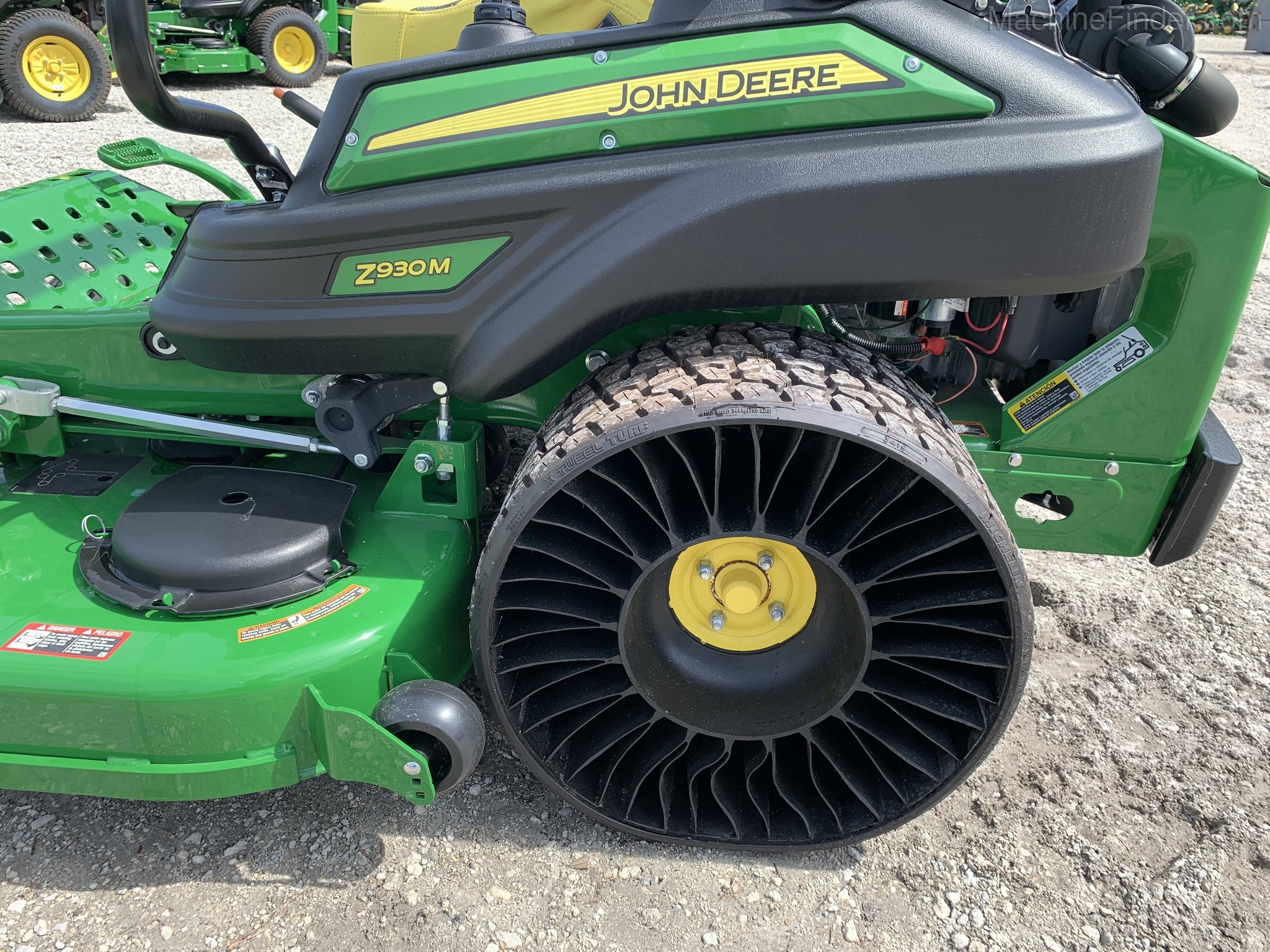 2020 John Deere Z930M Image 5