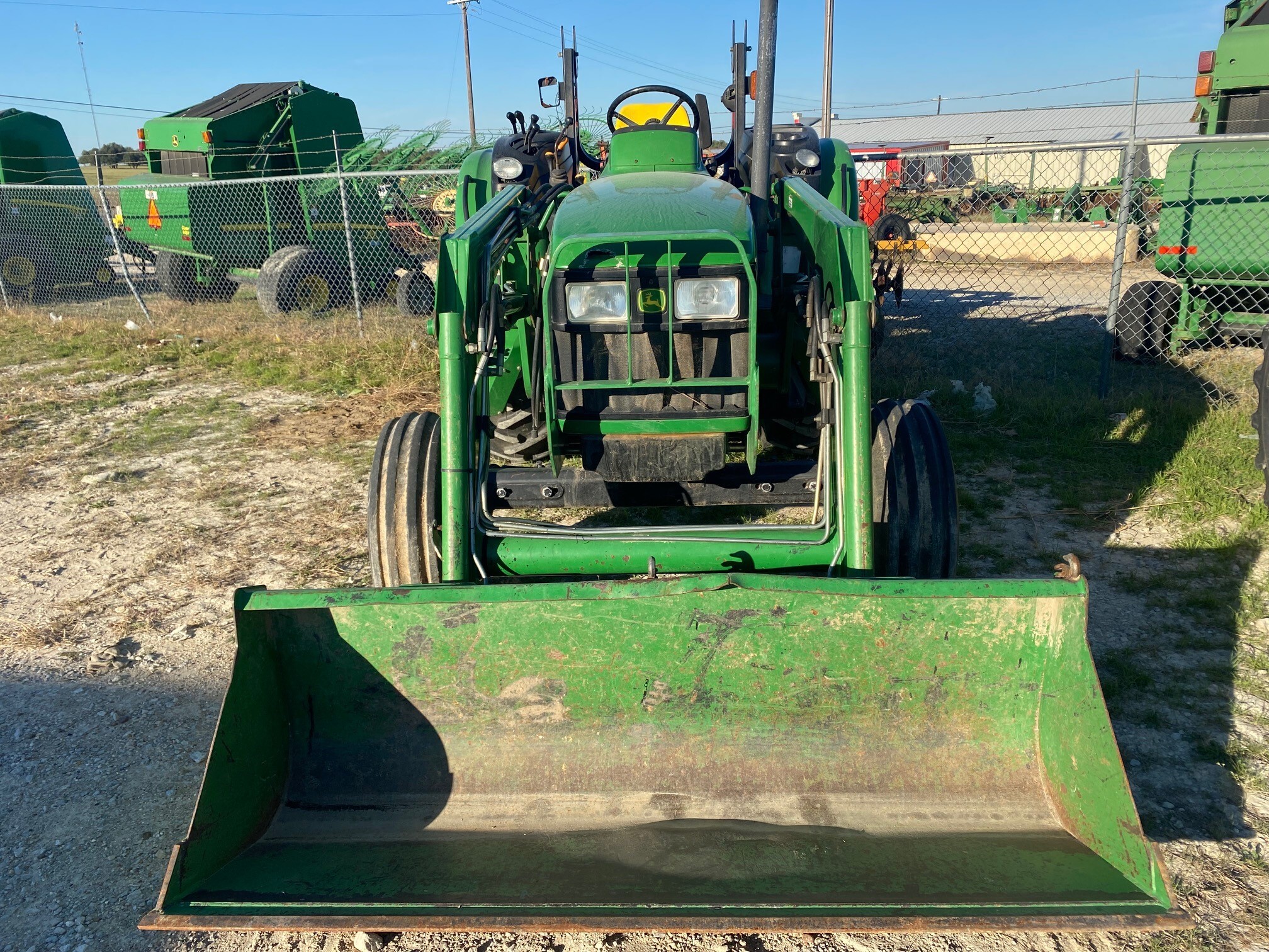 2004 John Deere 5420 Image 2