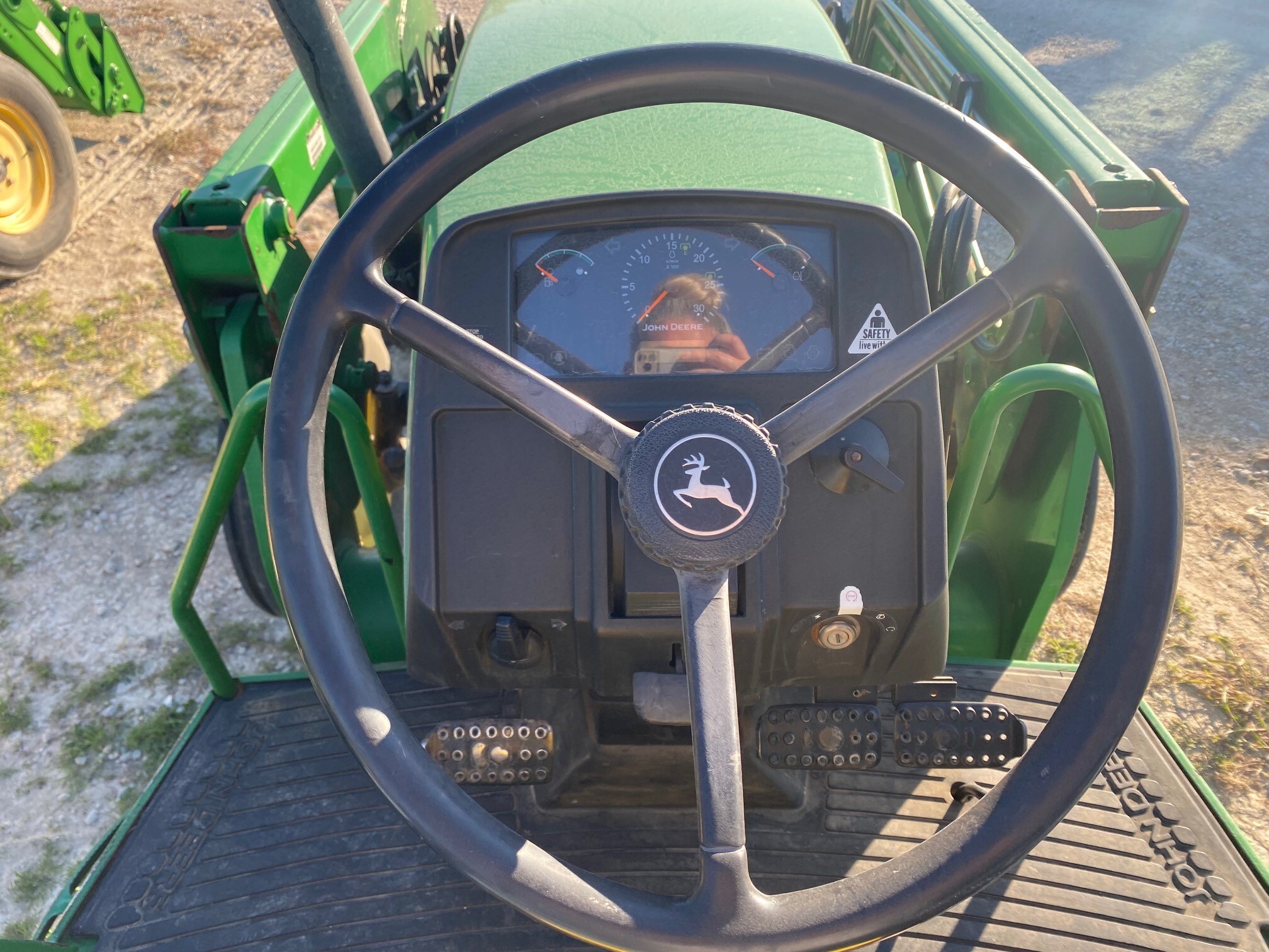 2004 John Deere 5420 Image 8