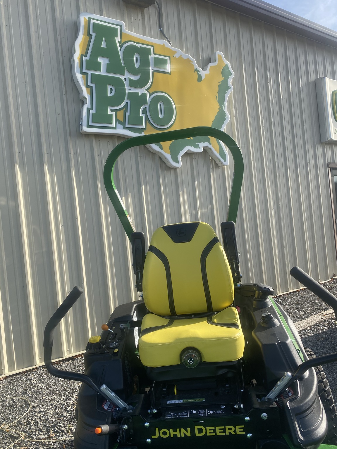 2024 John Deere z960m Image 2