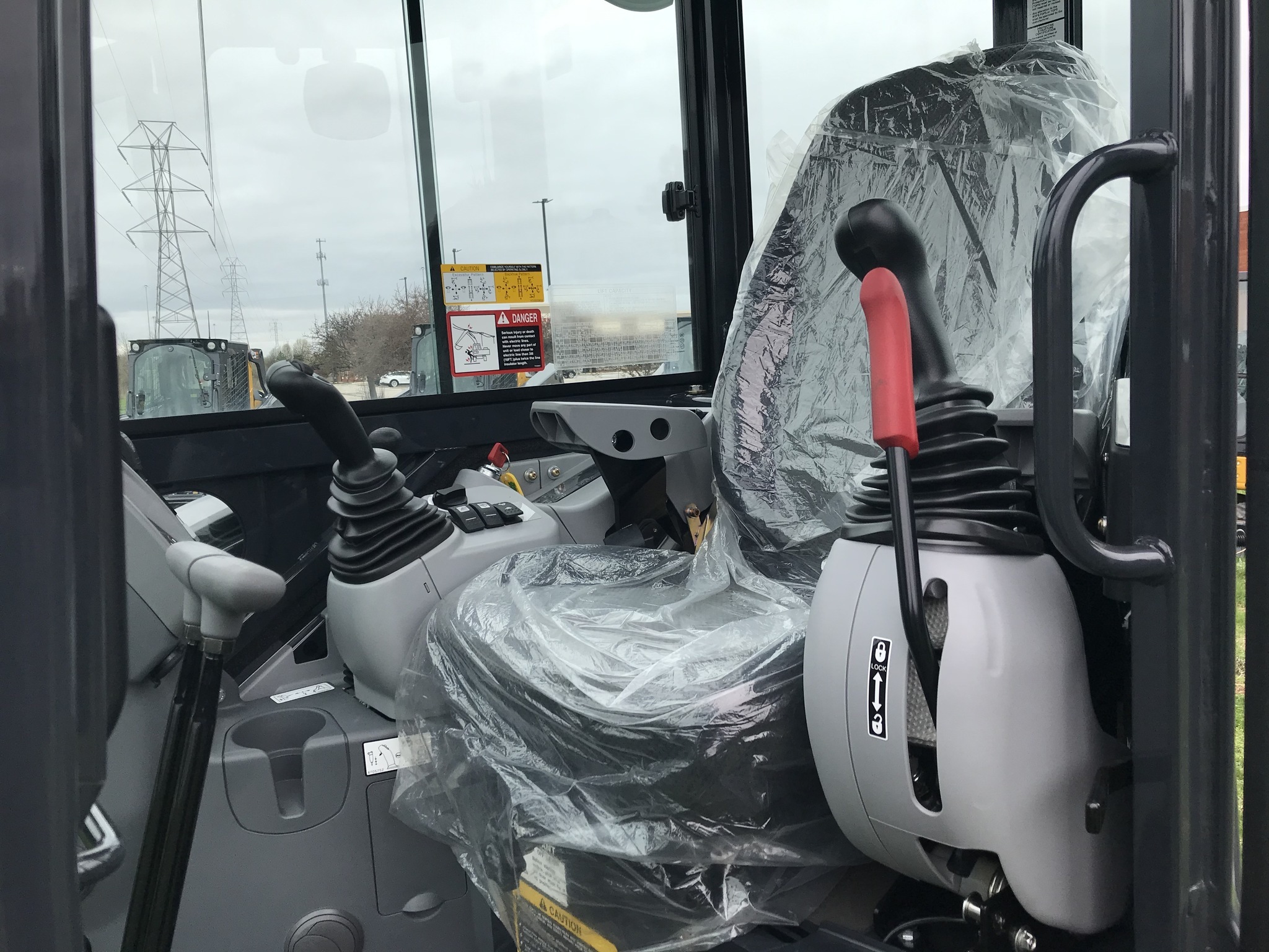 2023 John Deere 35G Image 6