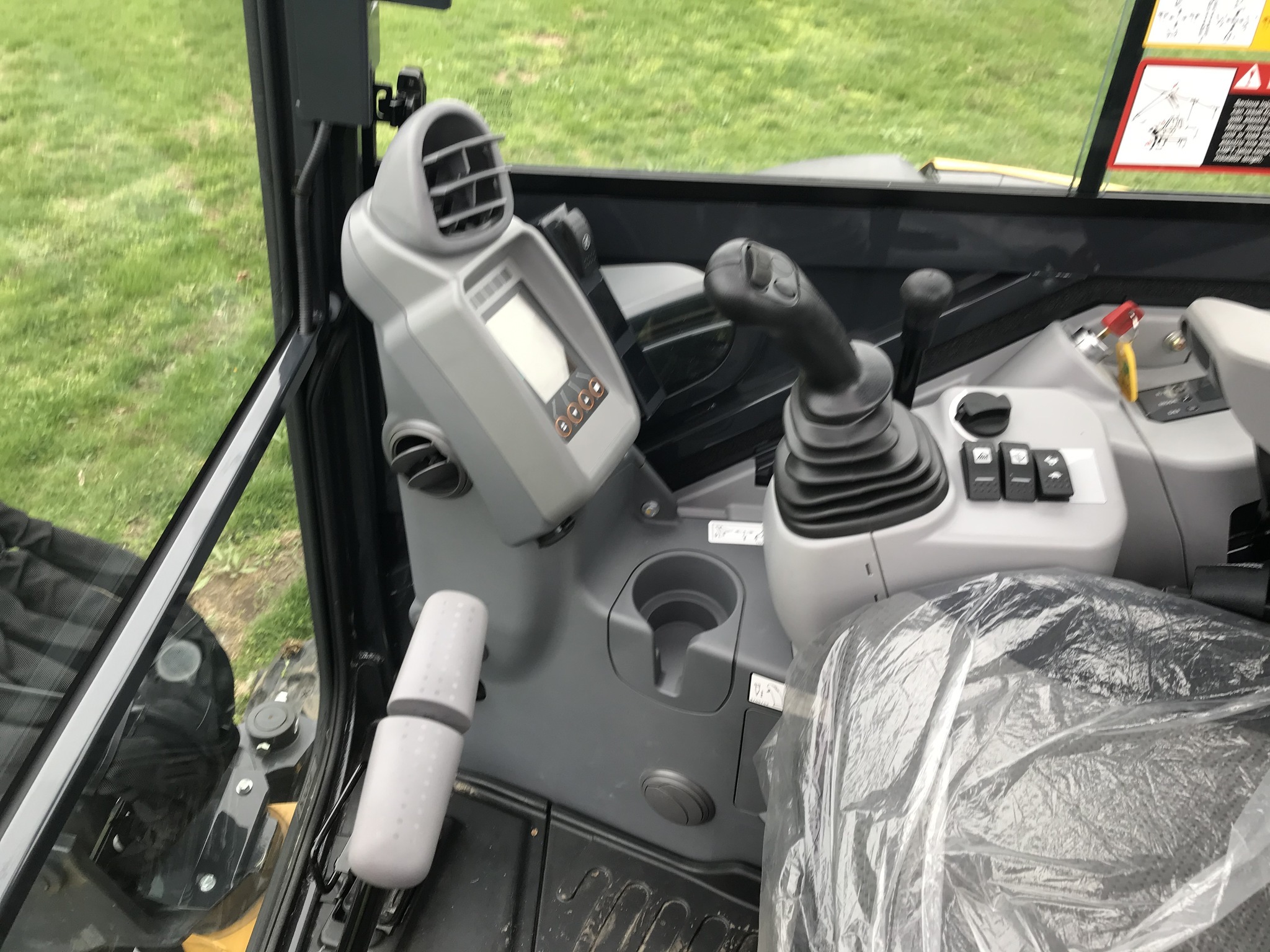 2023 John Deere 35G Image 9