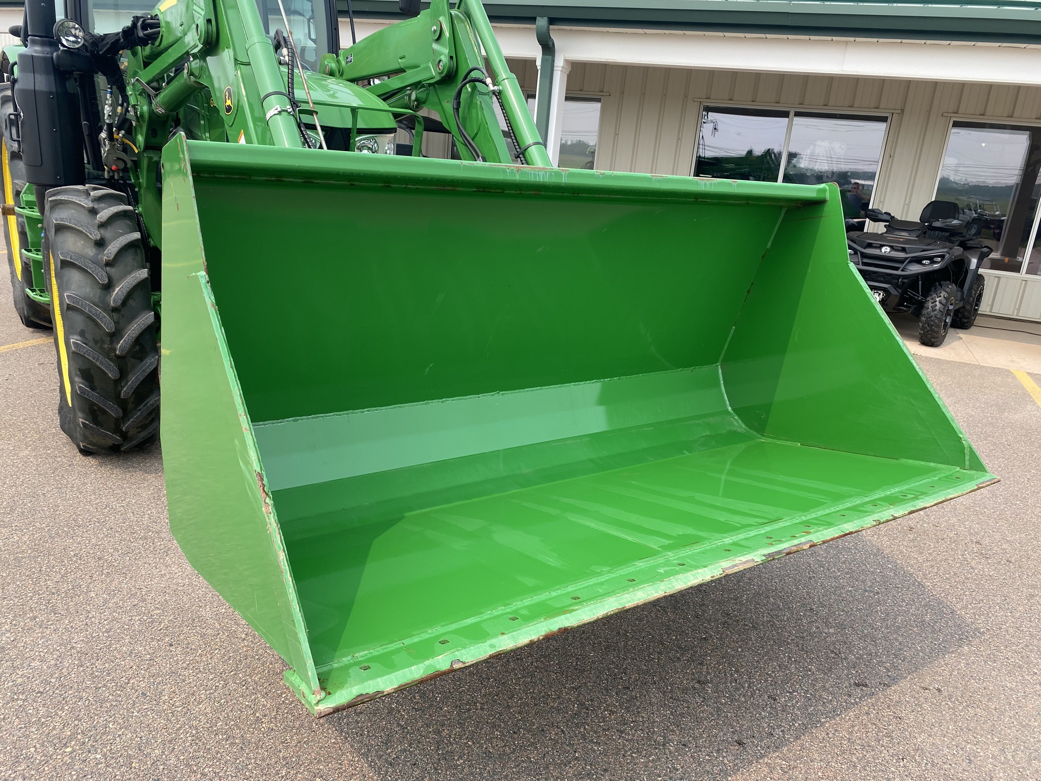 2022 John Deere 6130R Image 15