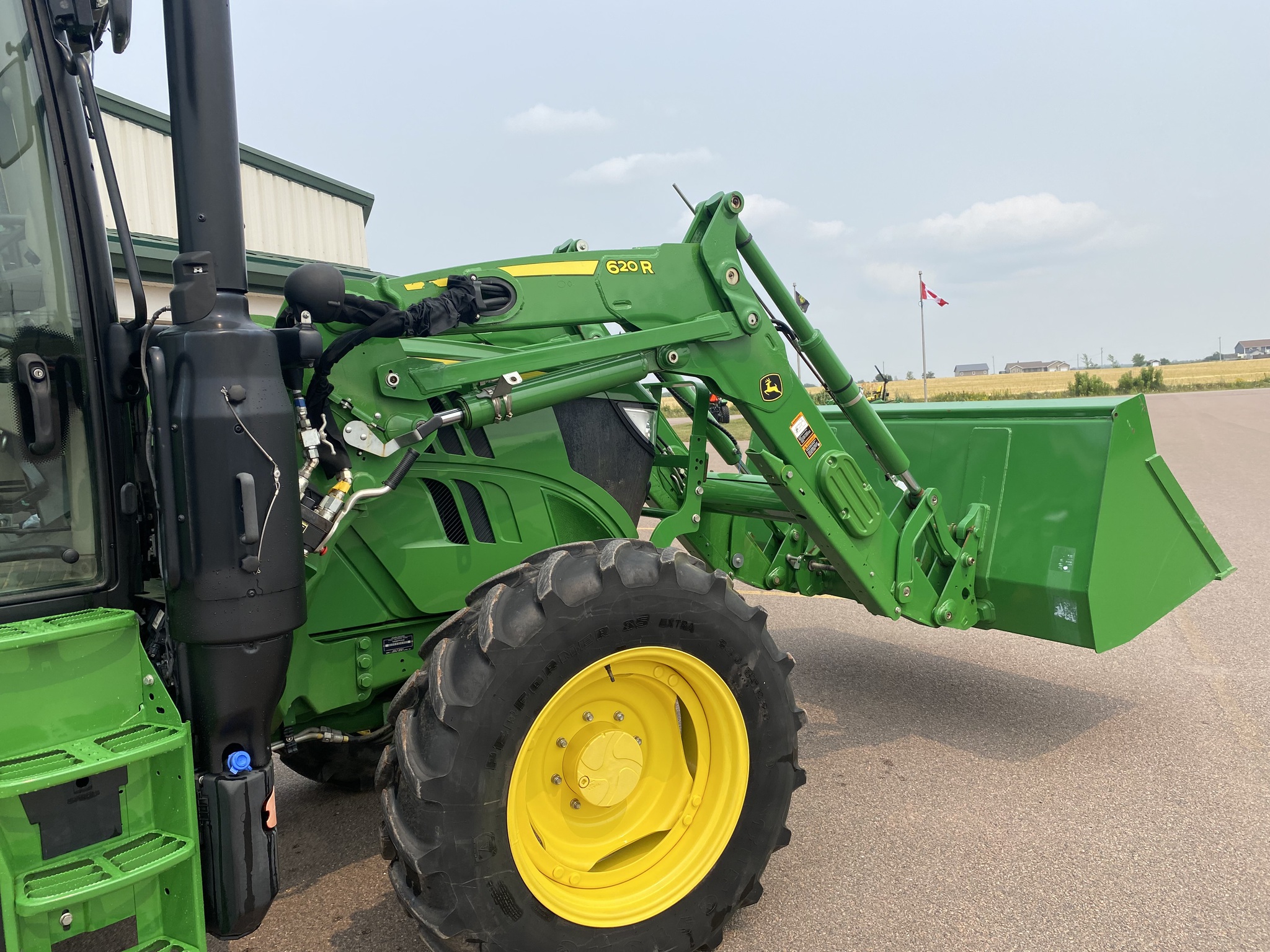 2022 John Deere 6130R Image 21