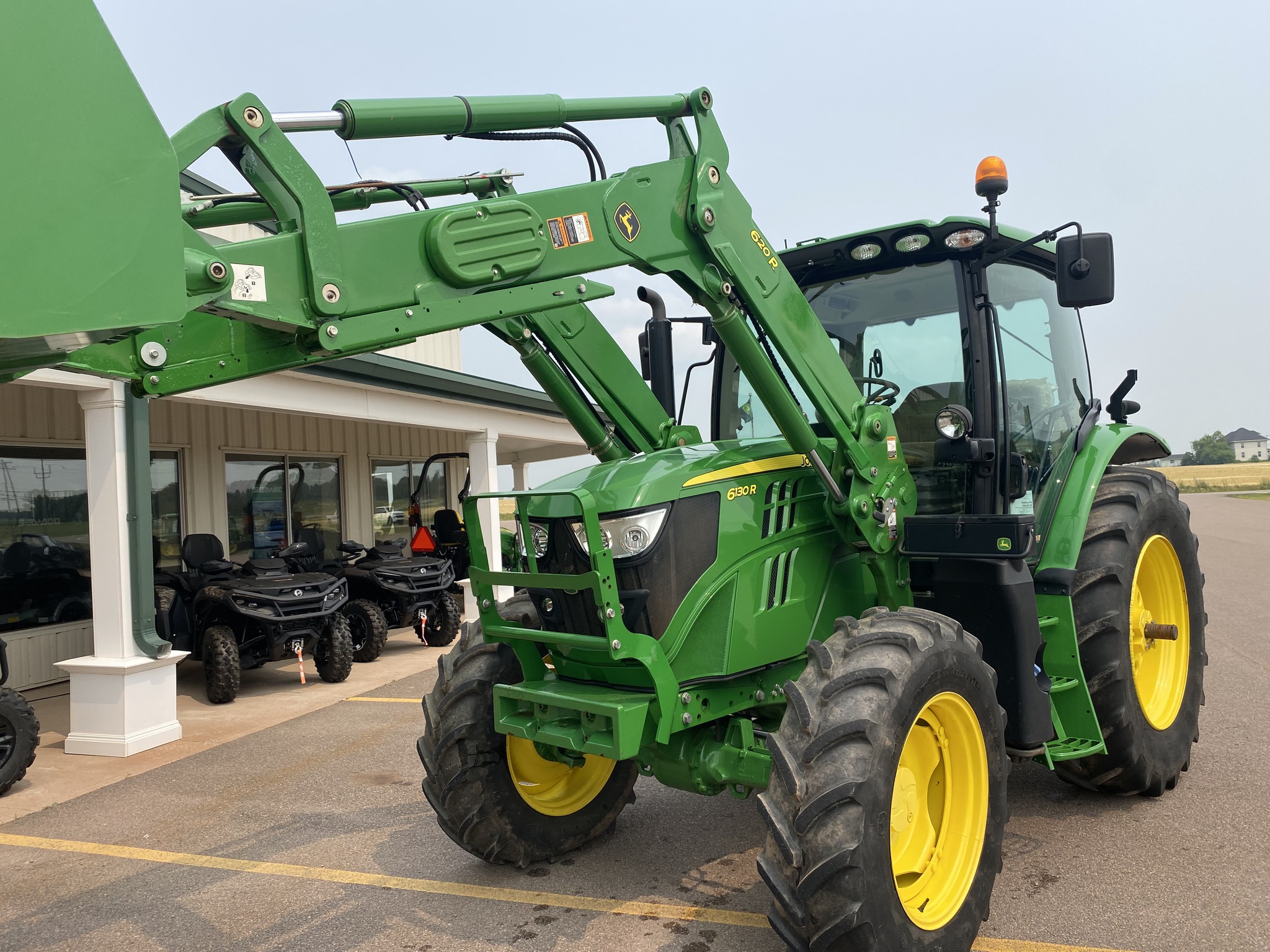 2022 John Deere 6130R Image 7