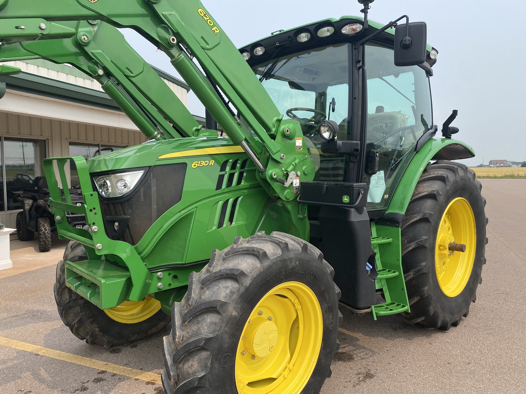 2022 John Deere 6130R Image 6