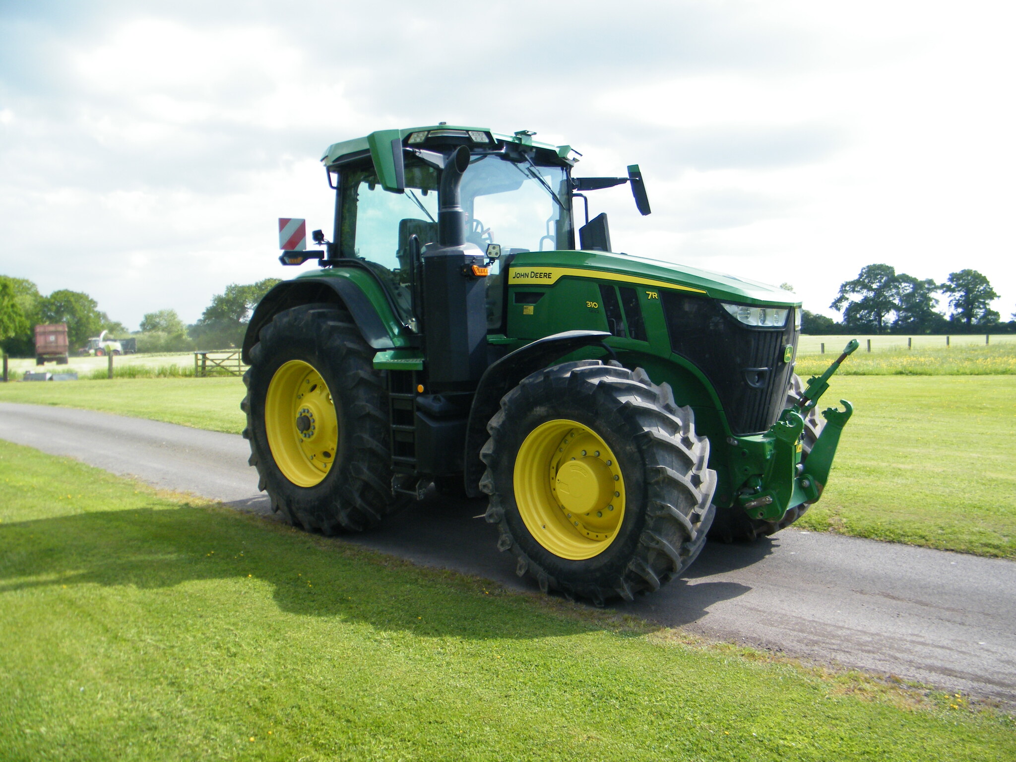 2021 John Deere 7R 310