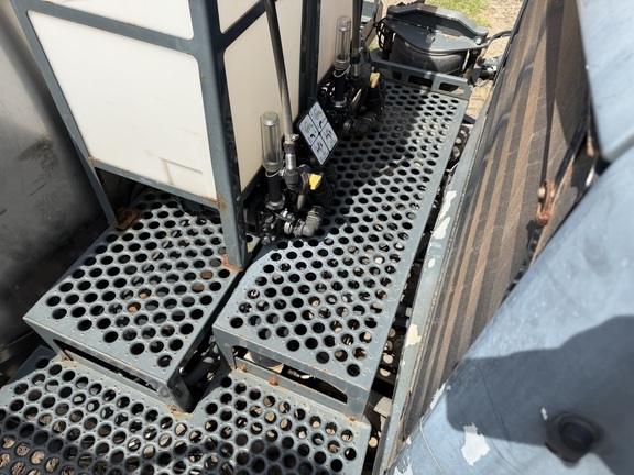 2018 Hagie STS16 - Photo29