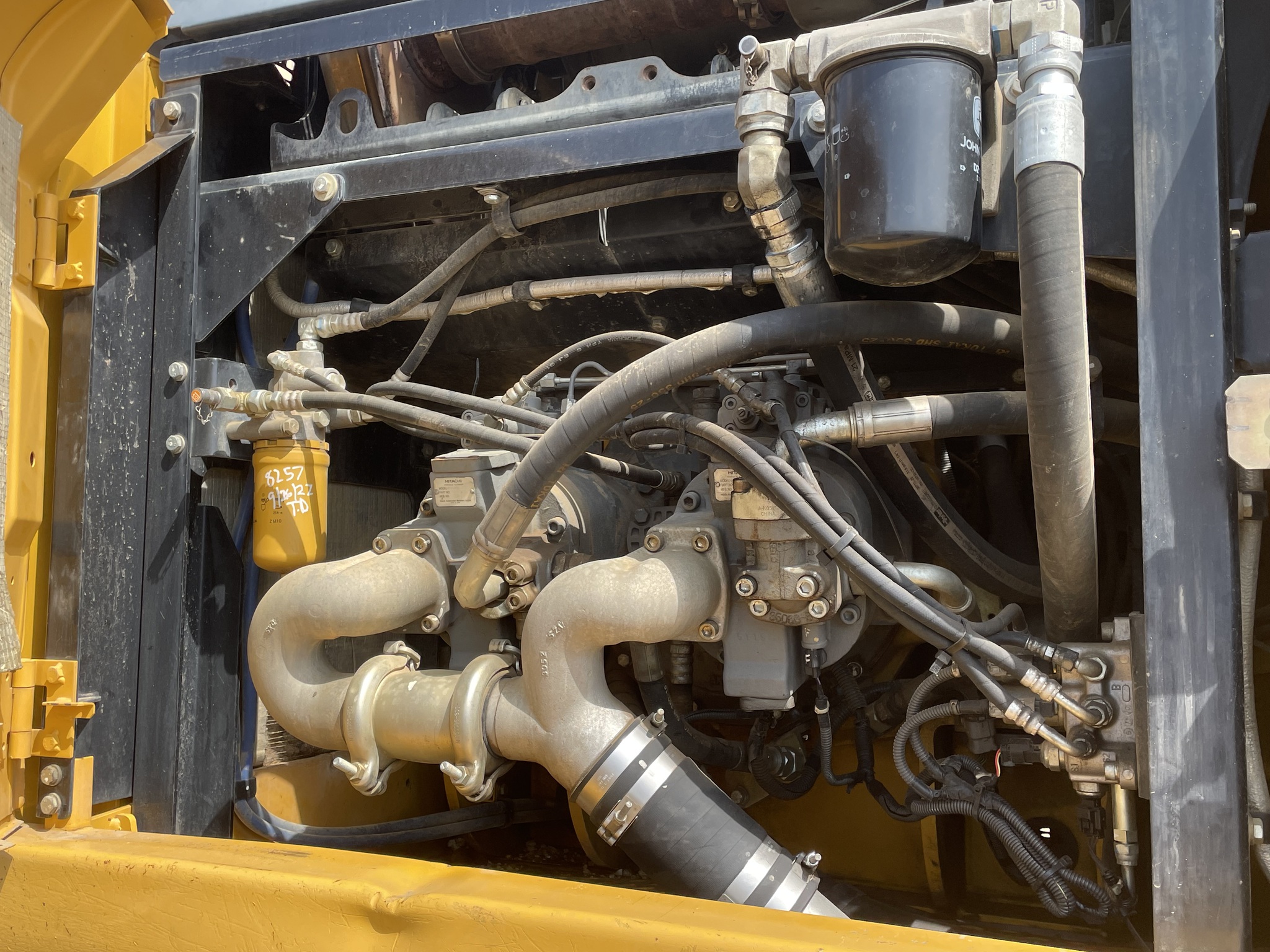 2017 John Deere 350G LC Image 10