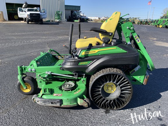 Photo of 2023 John Deere Z930M