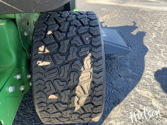 Photo of 2023 John Deere Z930M