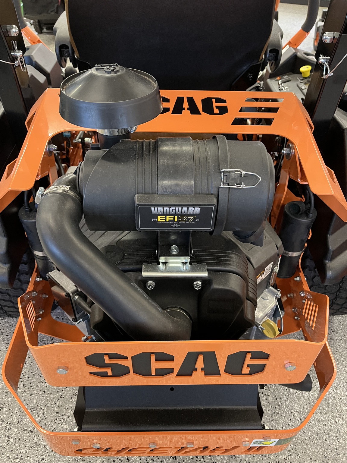 2023 Scag SCZII-61V-37BV-EFI Image 2