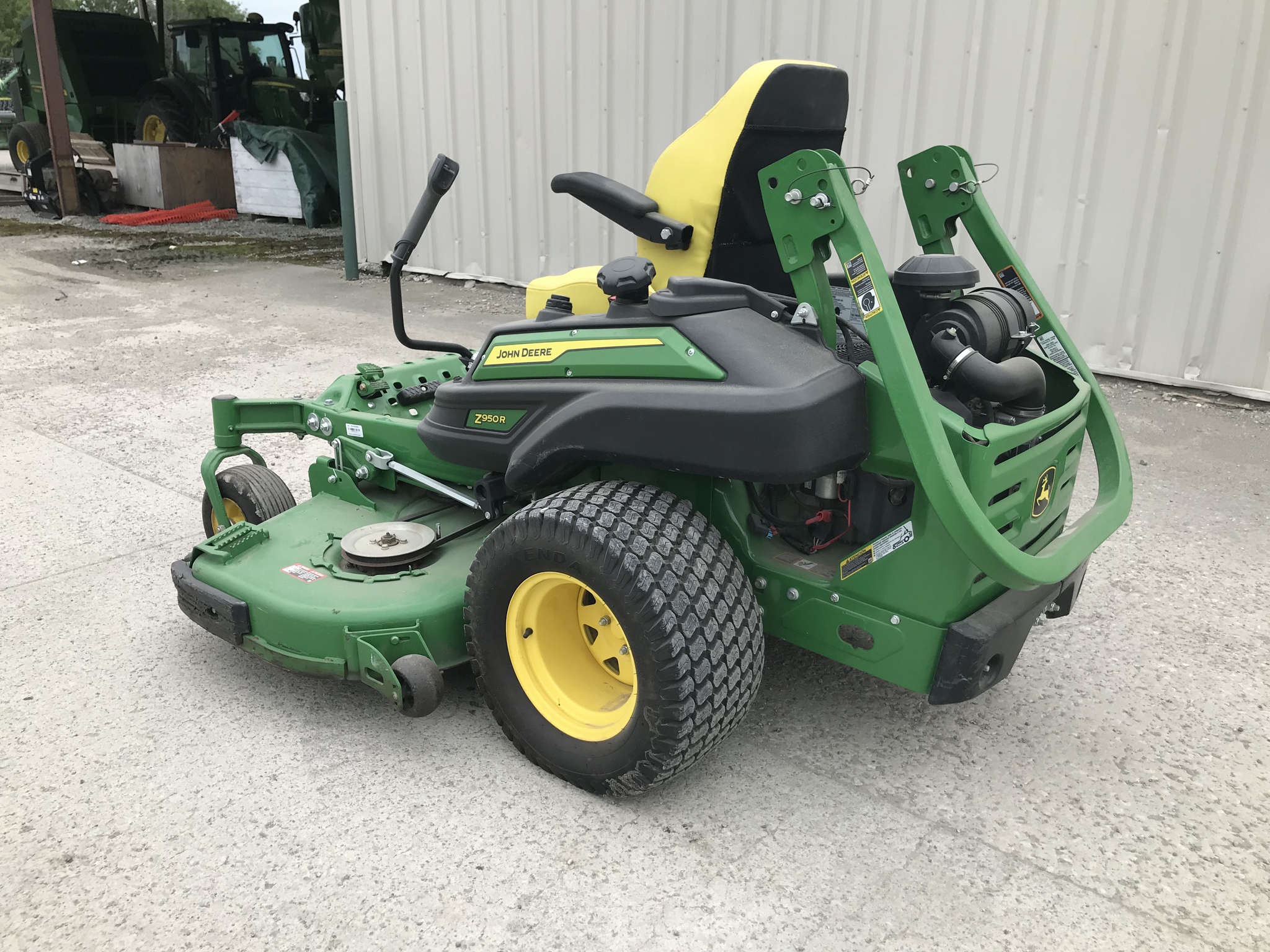 2023 John Deere Z950R Image 3