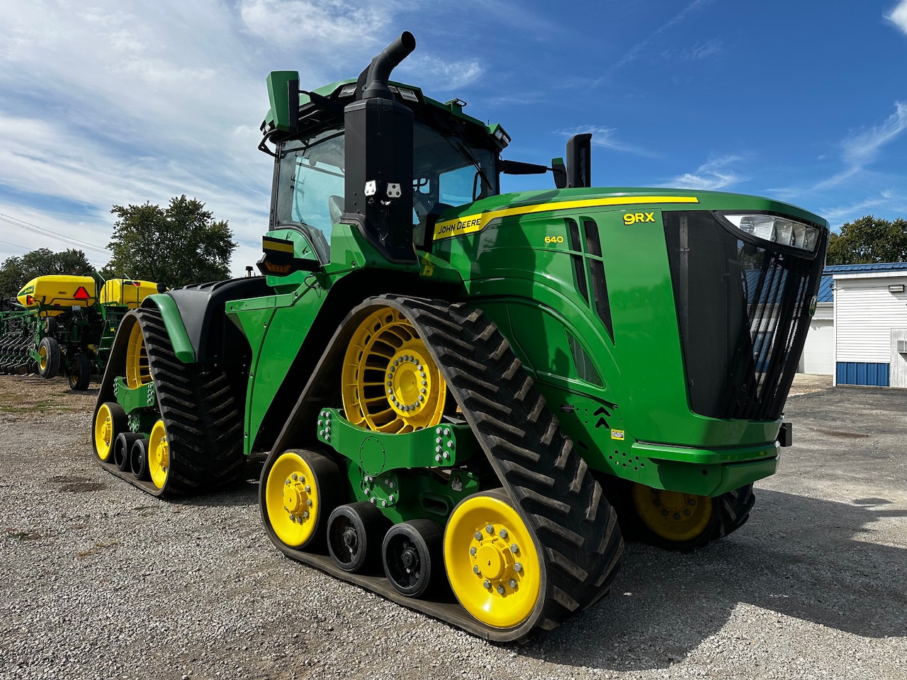 2023 John Deere 9RX 640 at Heritage Tractor in Pontiac, IL