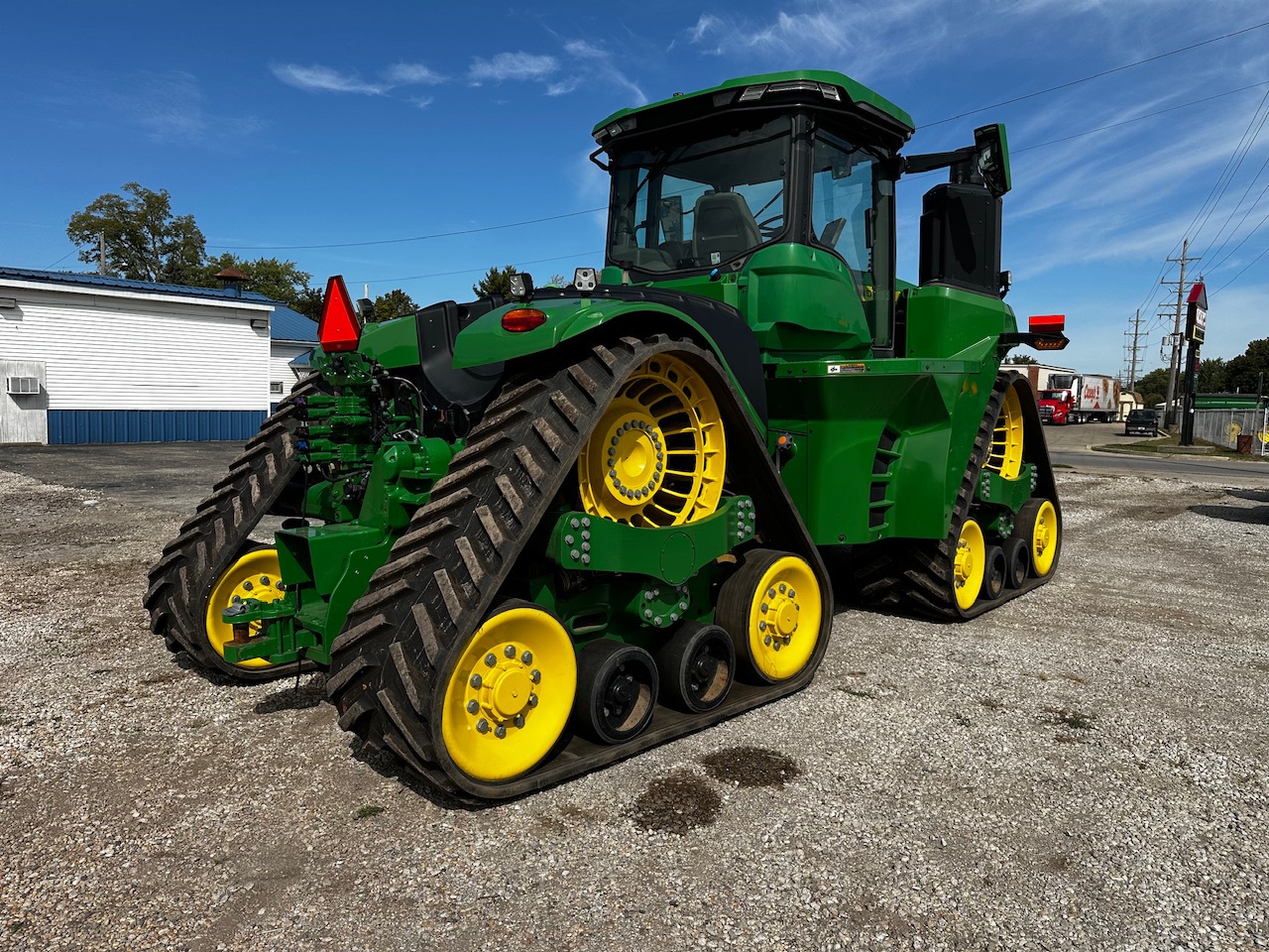  2023 John Deere 9RX 640 at Heritage Tractor in Pontiac, IL