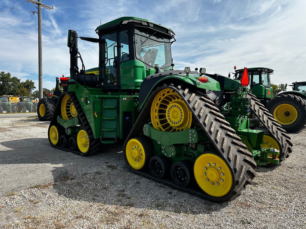  2023 John Deere 9RX 640 at Heritage Tractor in Pontiac, IL
