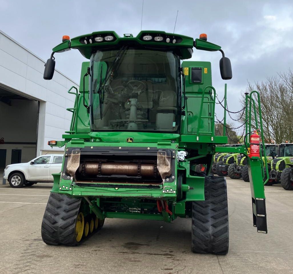2017 John Deere S690i