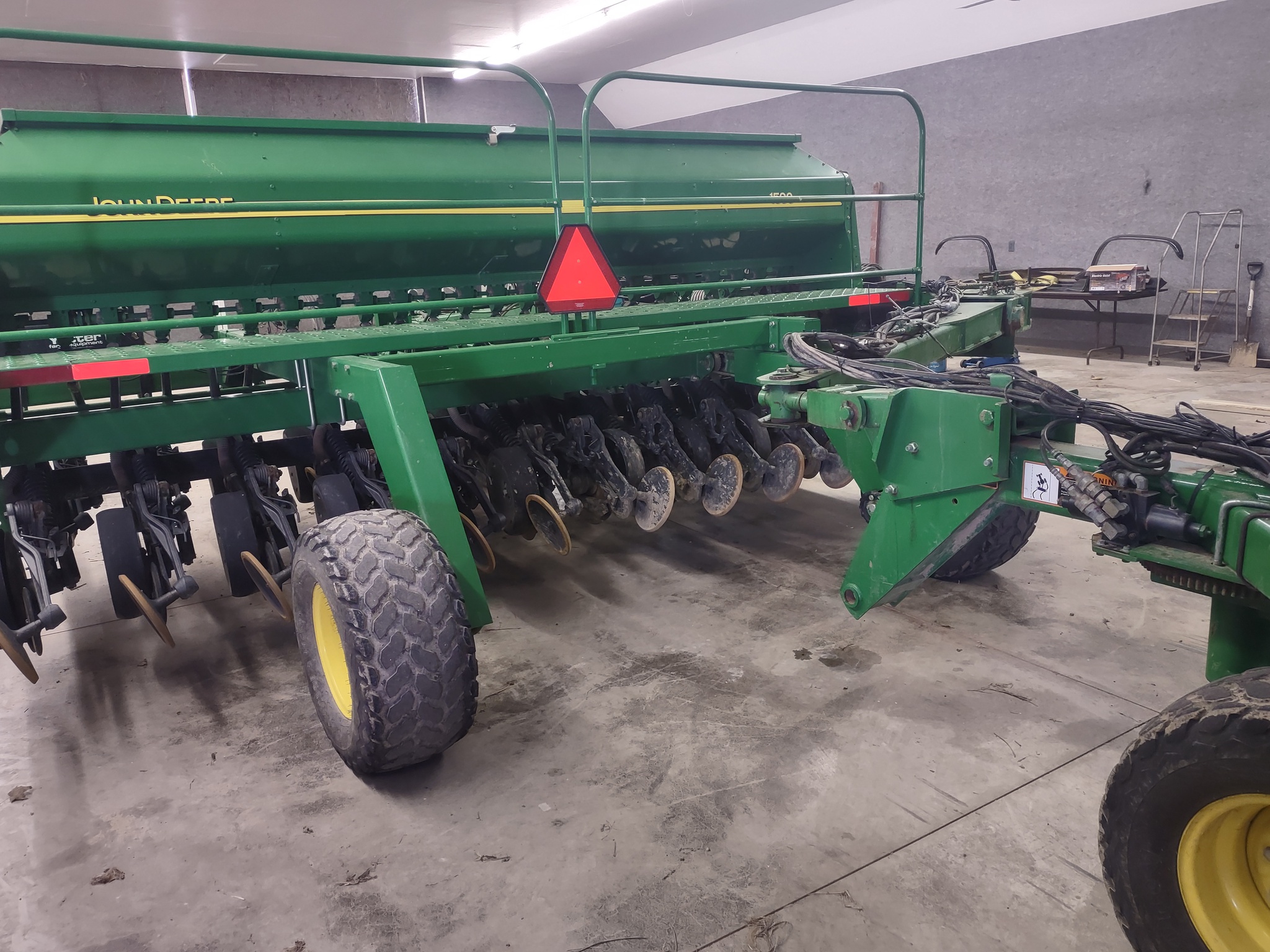 2013 John Deere 1590 Image 14