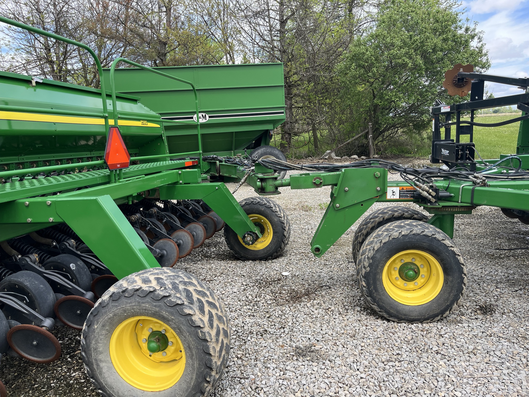2013 John Deere 1590 Image 16