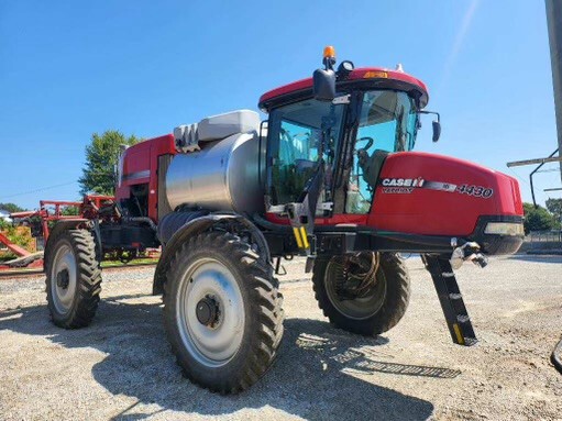 2014 Case IH Patriot 4430 Image 2