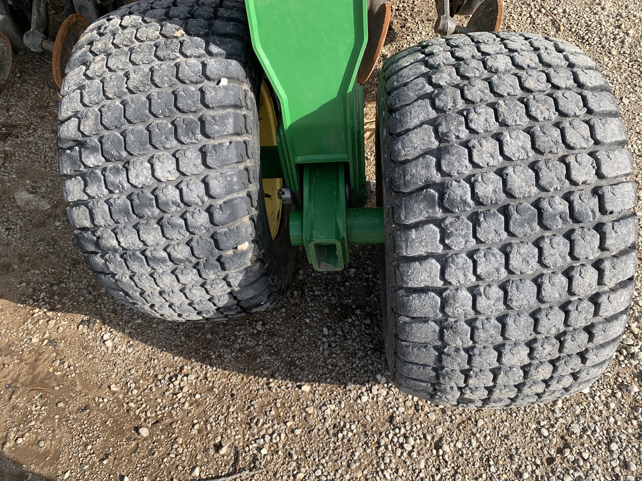  2013 John Deere 1890 at Heritage Tractor in Lamar, MO