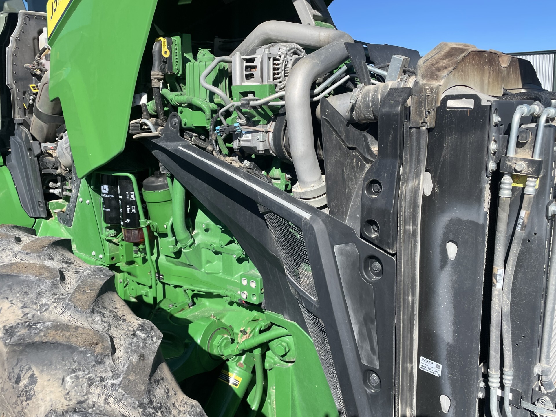 2021 John Deere 8R 310 Image 19
