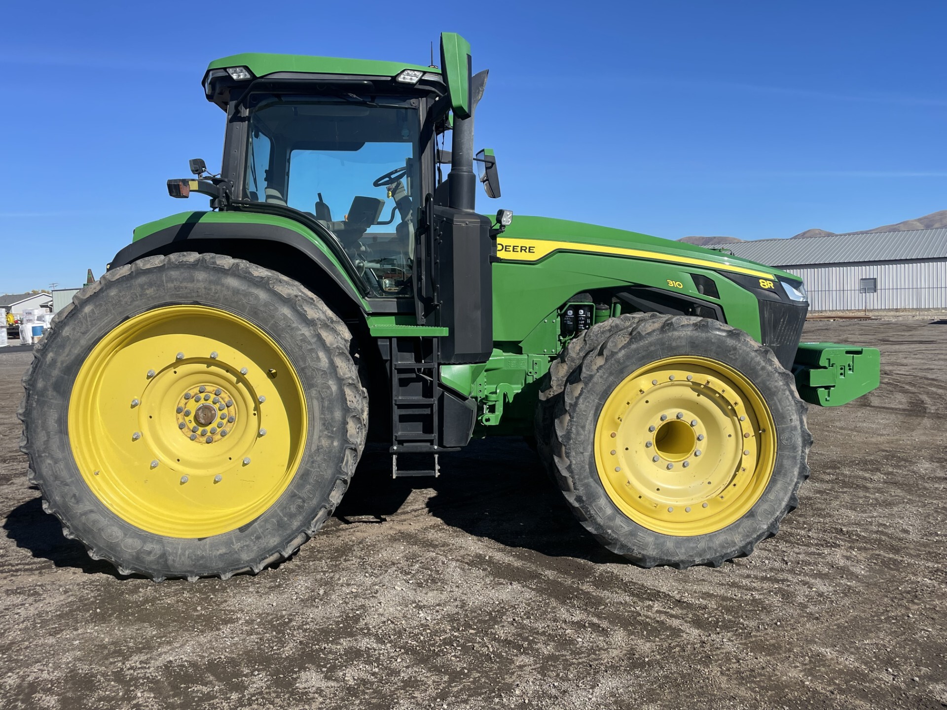 2021 John Deere 8R 310 Image 6