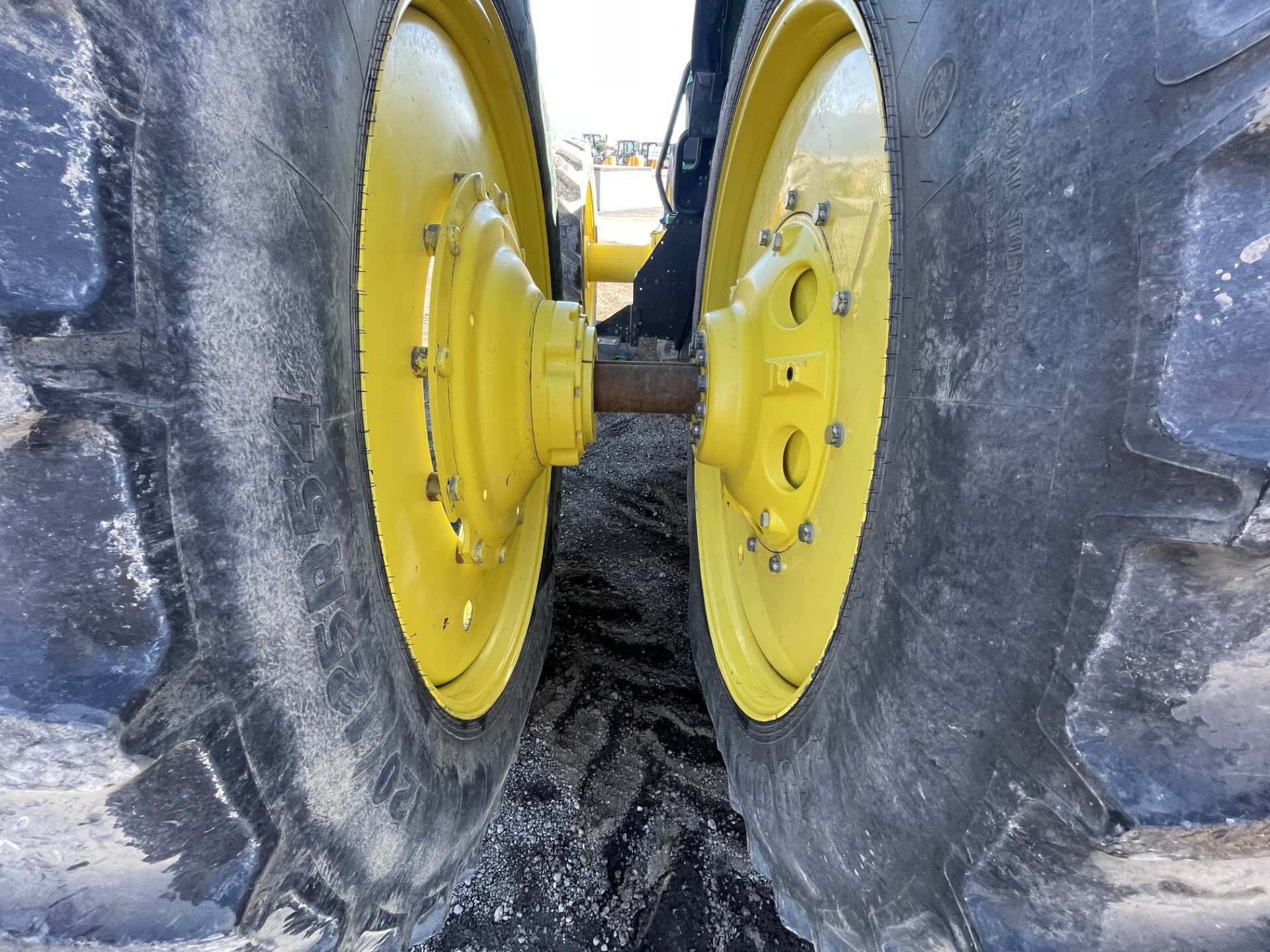 2021 John Deere 8R 310 Image 11