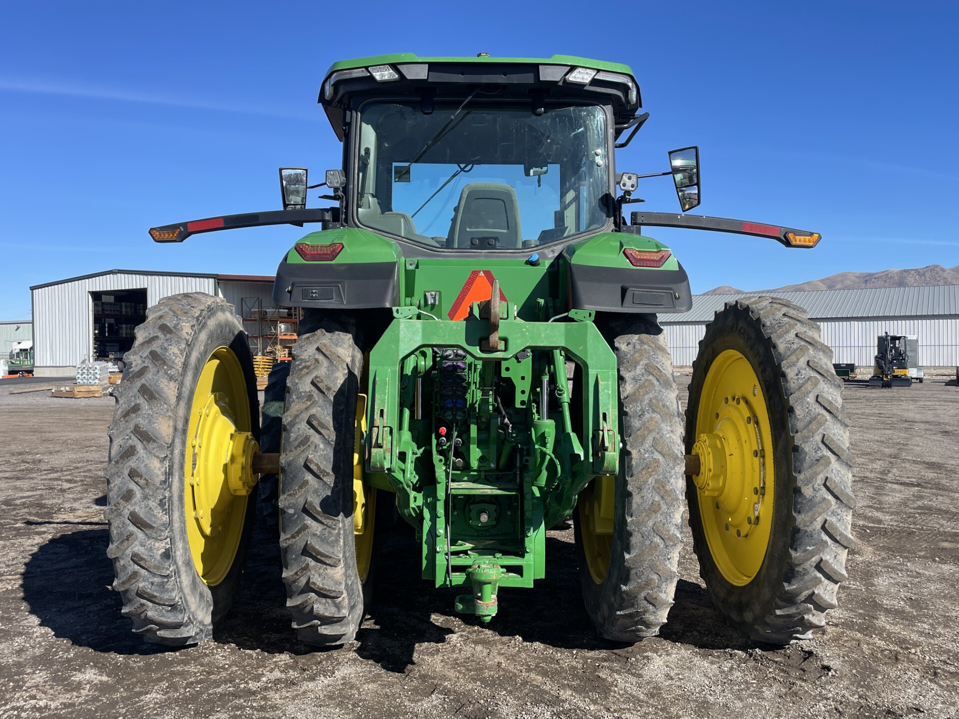 2021 John Deere 8R 310 Image 4