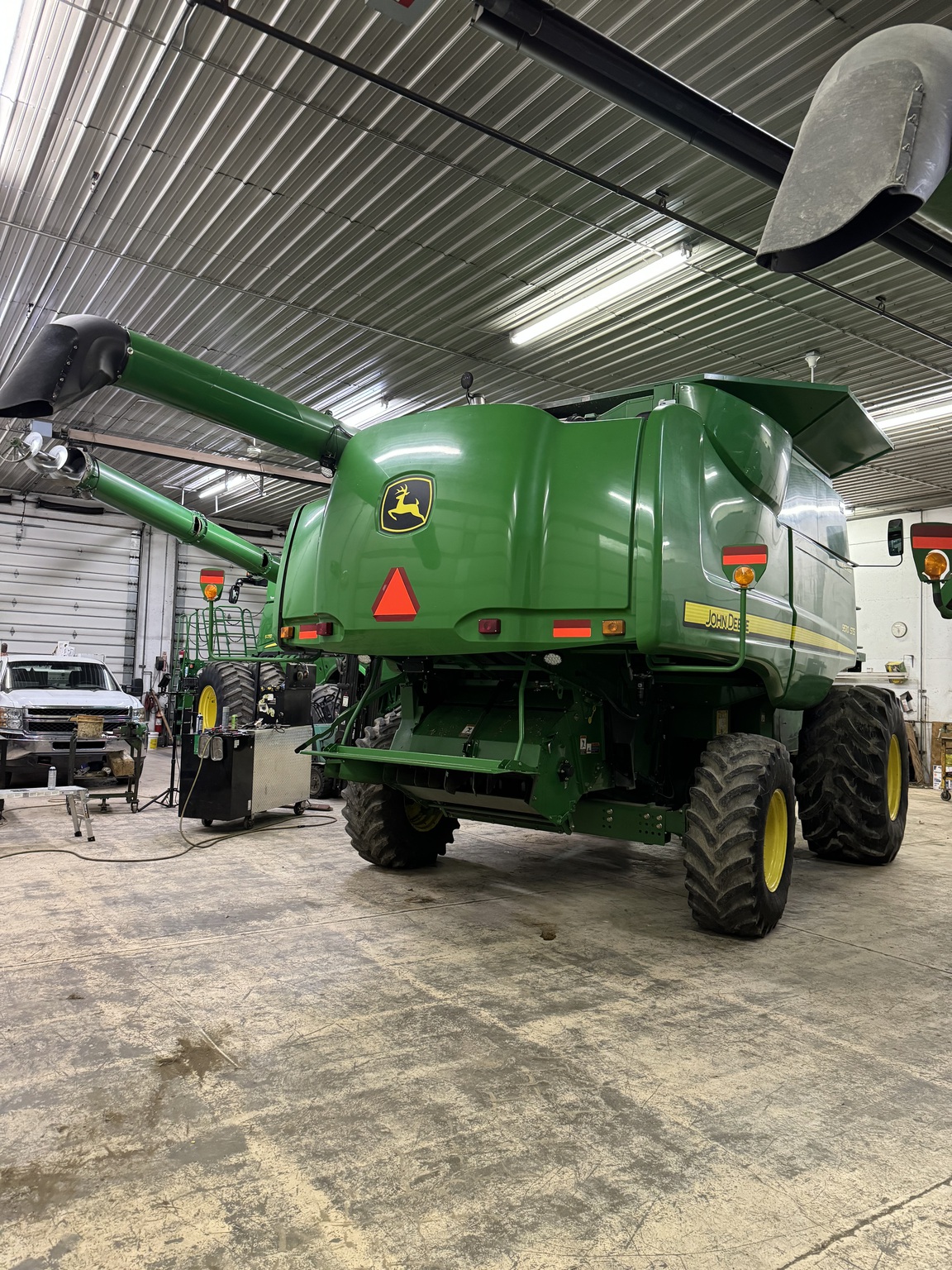 2009 John Deere 9570 STS Image 6