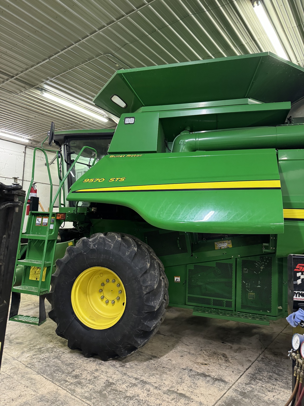 2009 John Deere 9570 STS Image 5