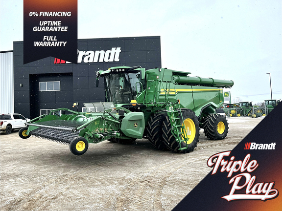 Photo of a 2023 John Deere X9 1000