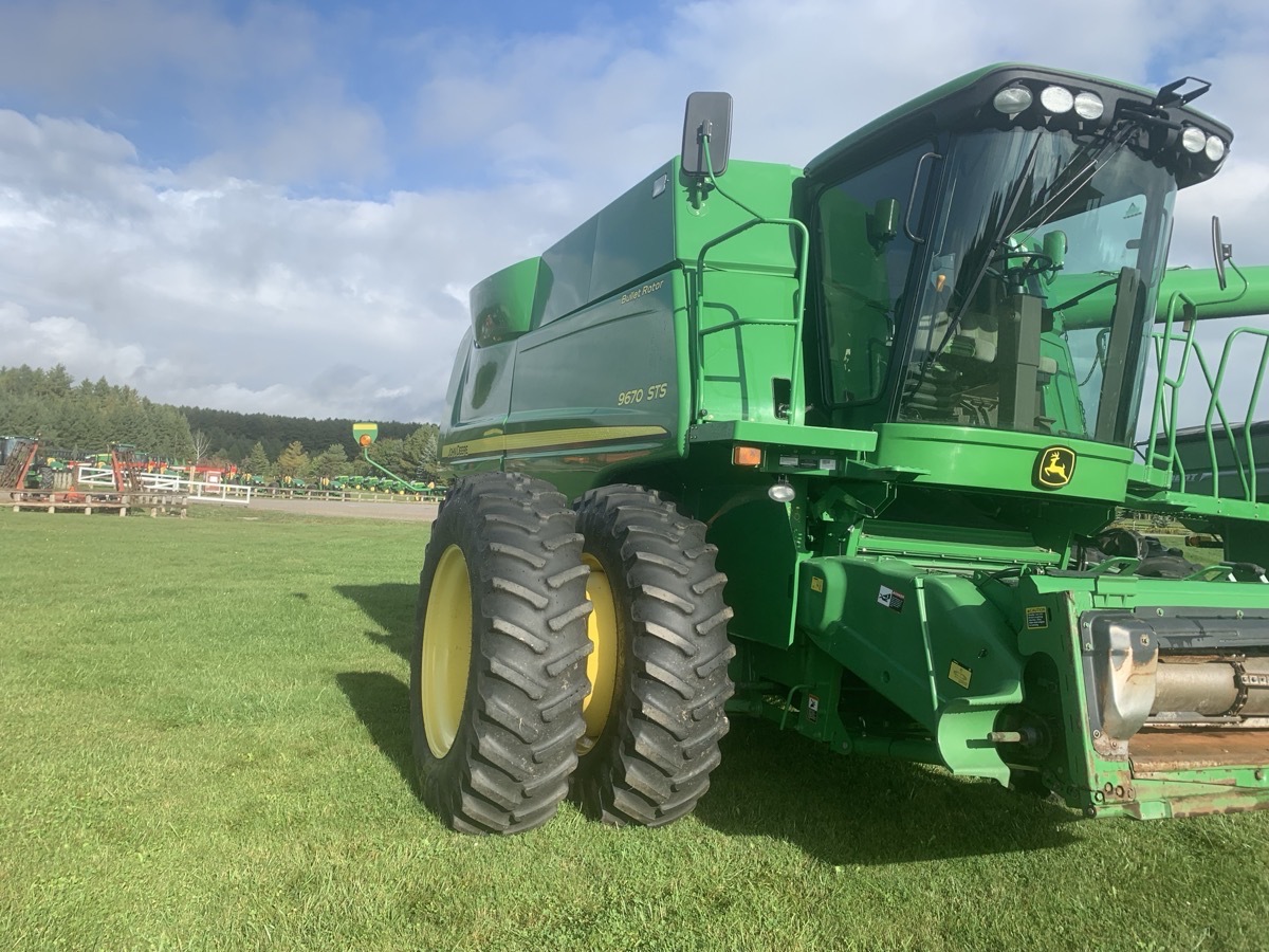 2011 John Deere 9670 STS Image 1