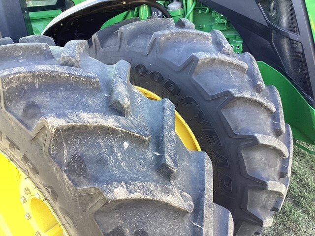 2023 John Deere 8R 340 Image 20