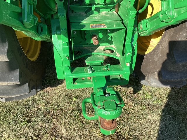 2023 John Deere 8R 340 Image 8